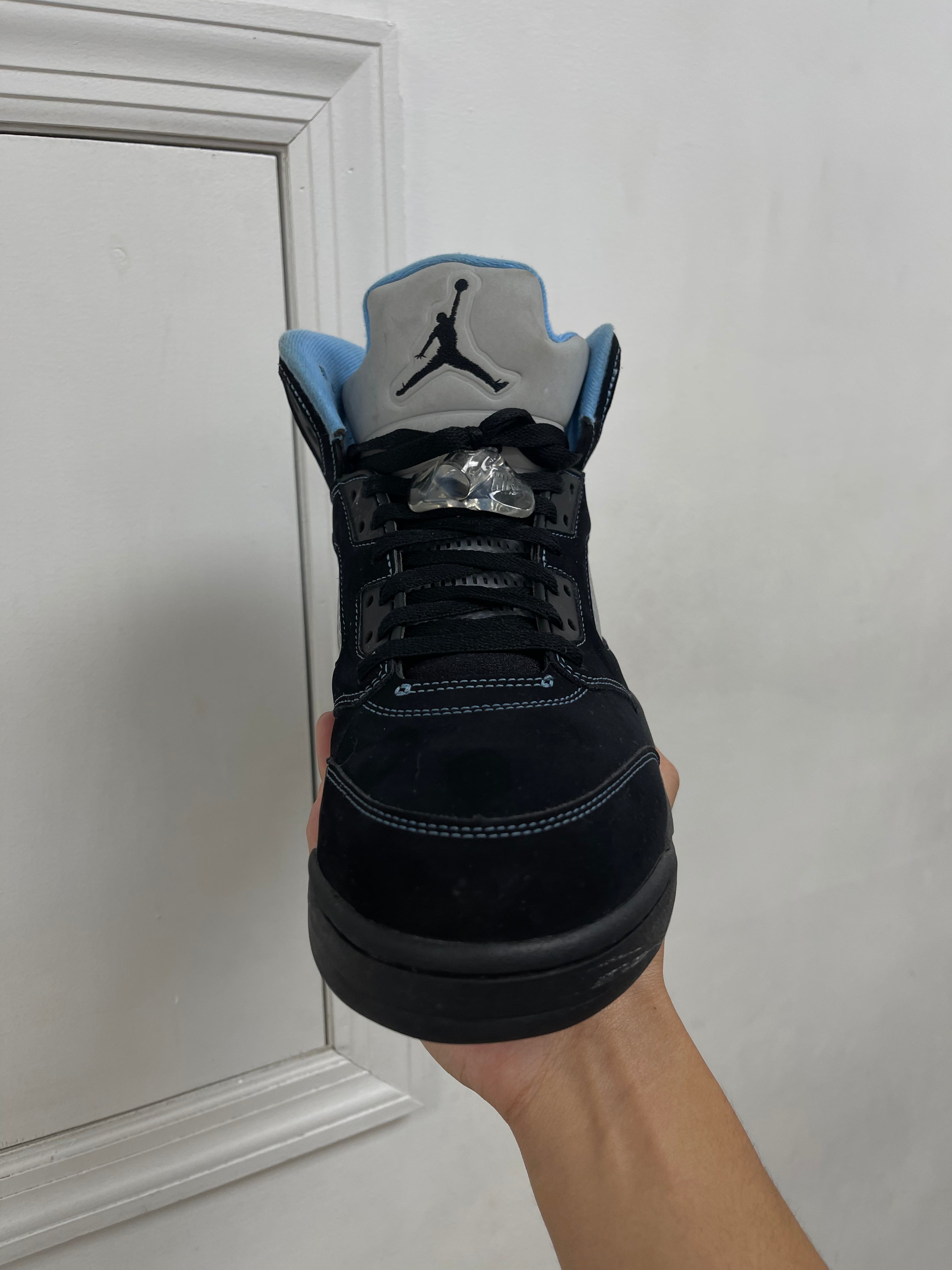 Jordan 5 University Blue Sneakers