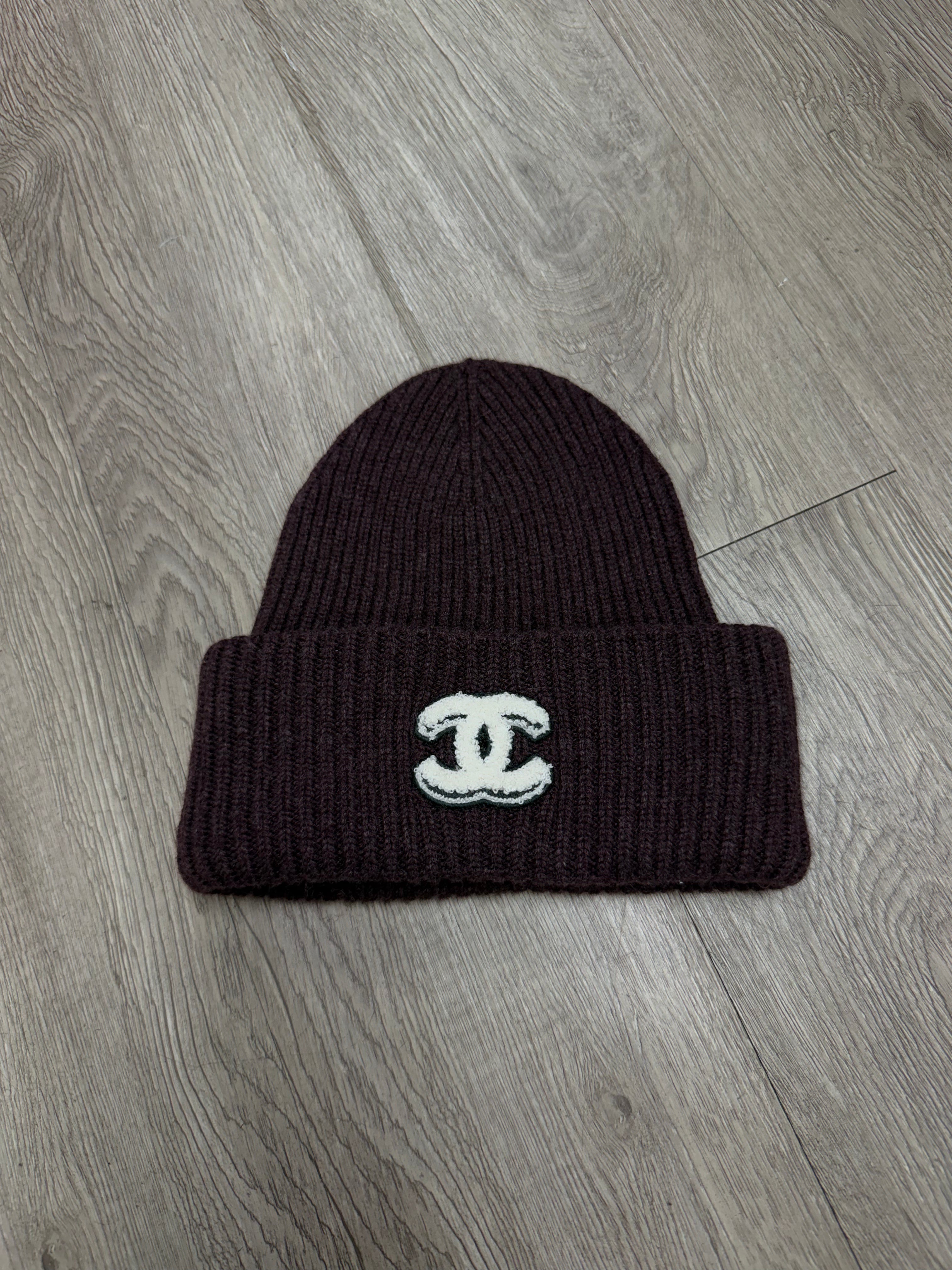 Chanel Burgandy White CC Cashmere Beanie