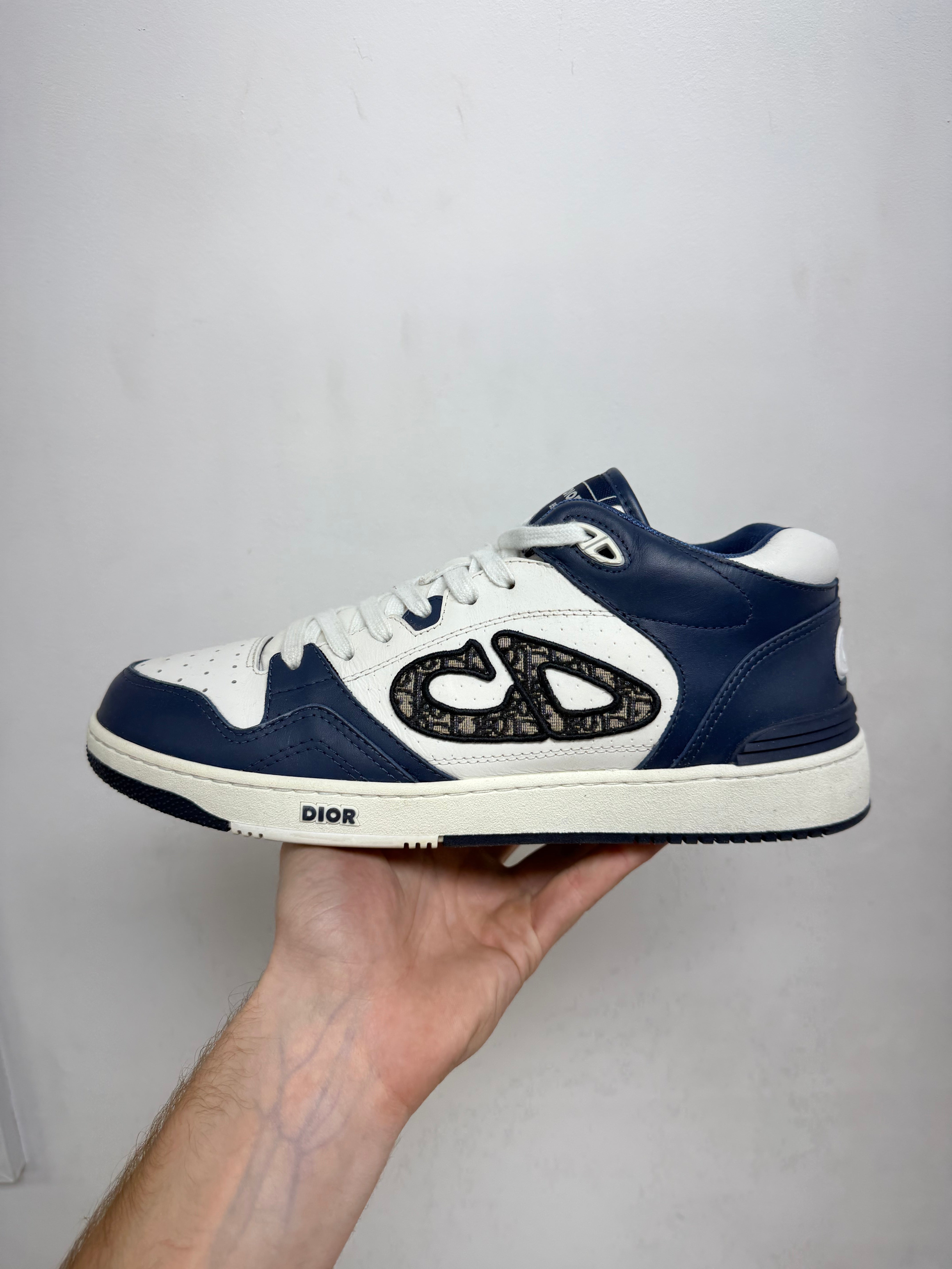 Dior Navy CD B57 Sneakers