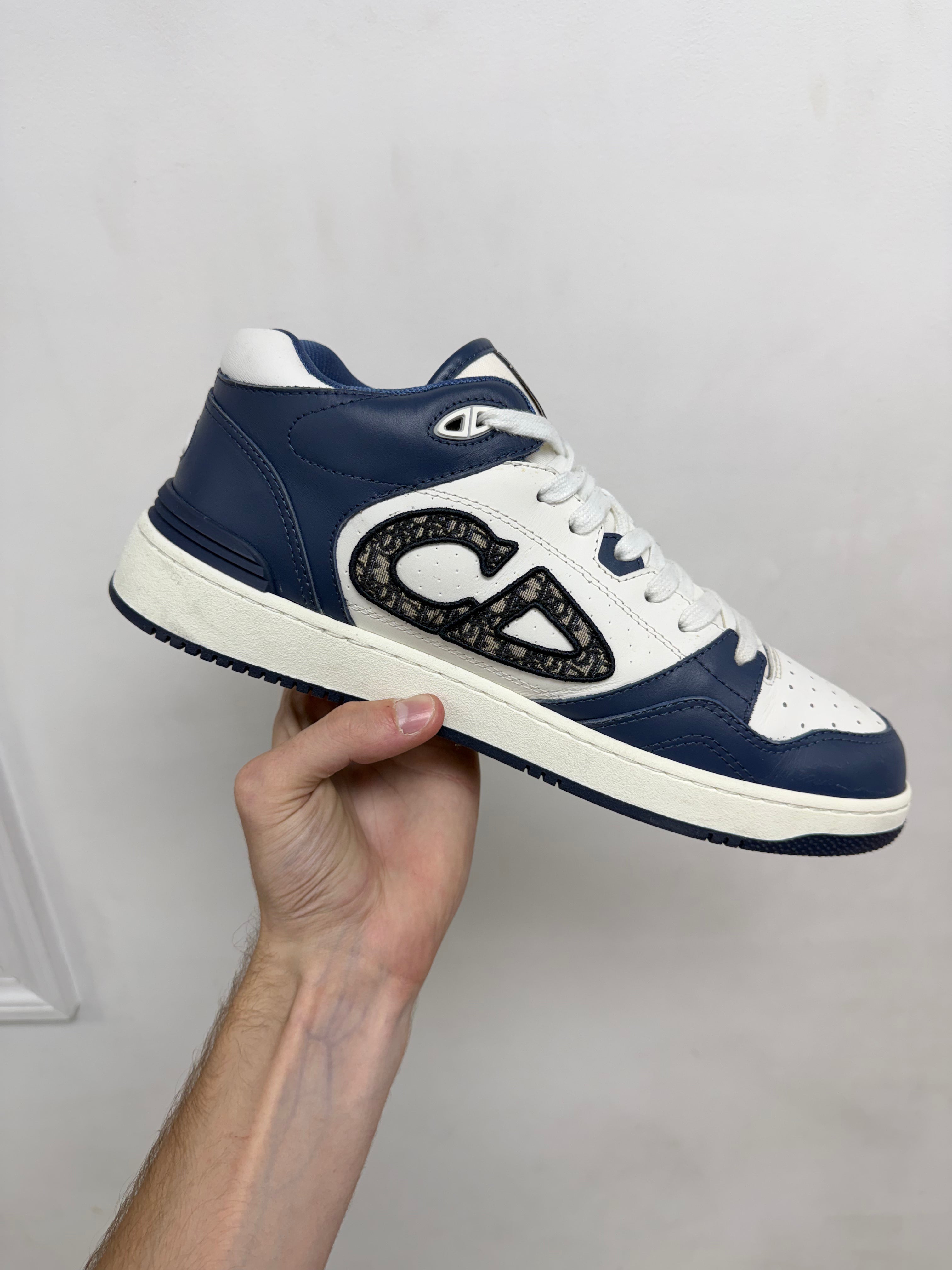 Dior Navy CD B57 Sneakers