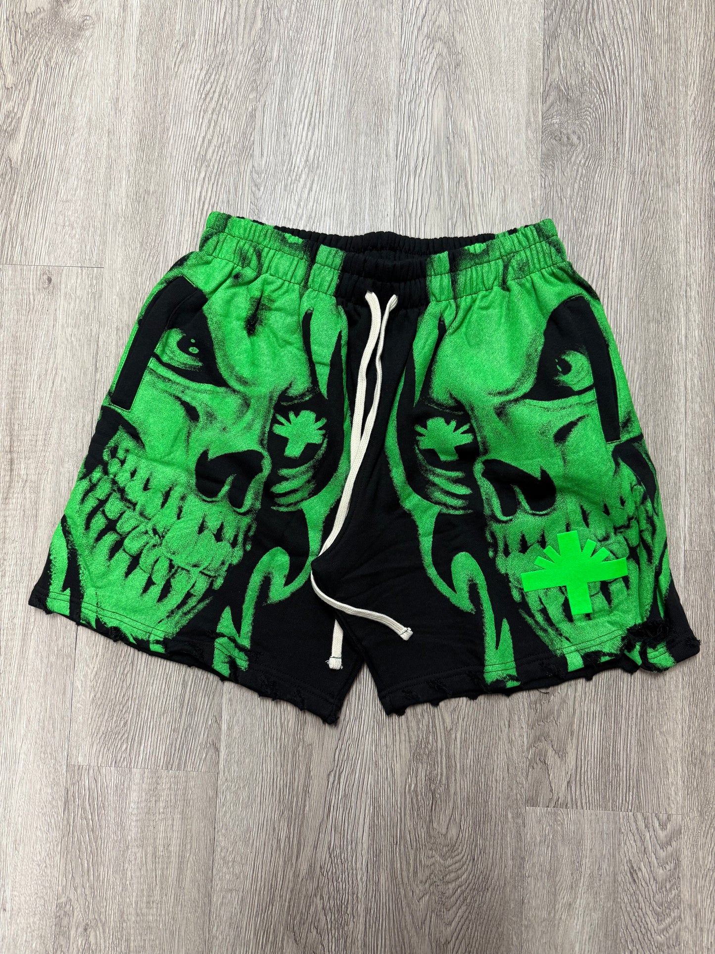 Vertabrae Skull Shorts Green (S-XXL) New