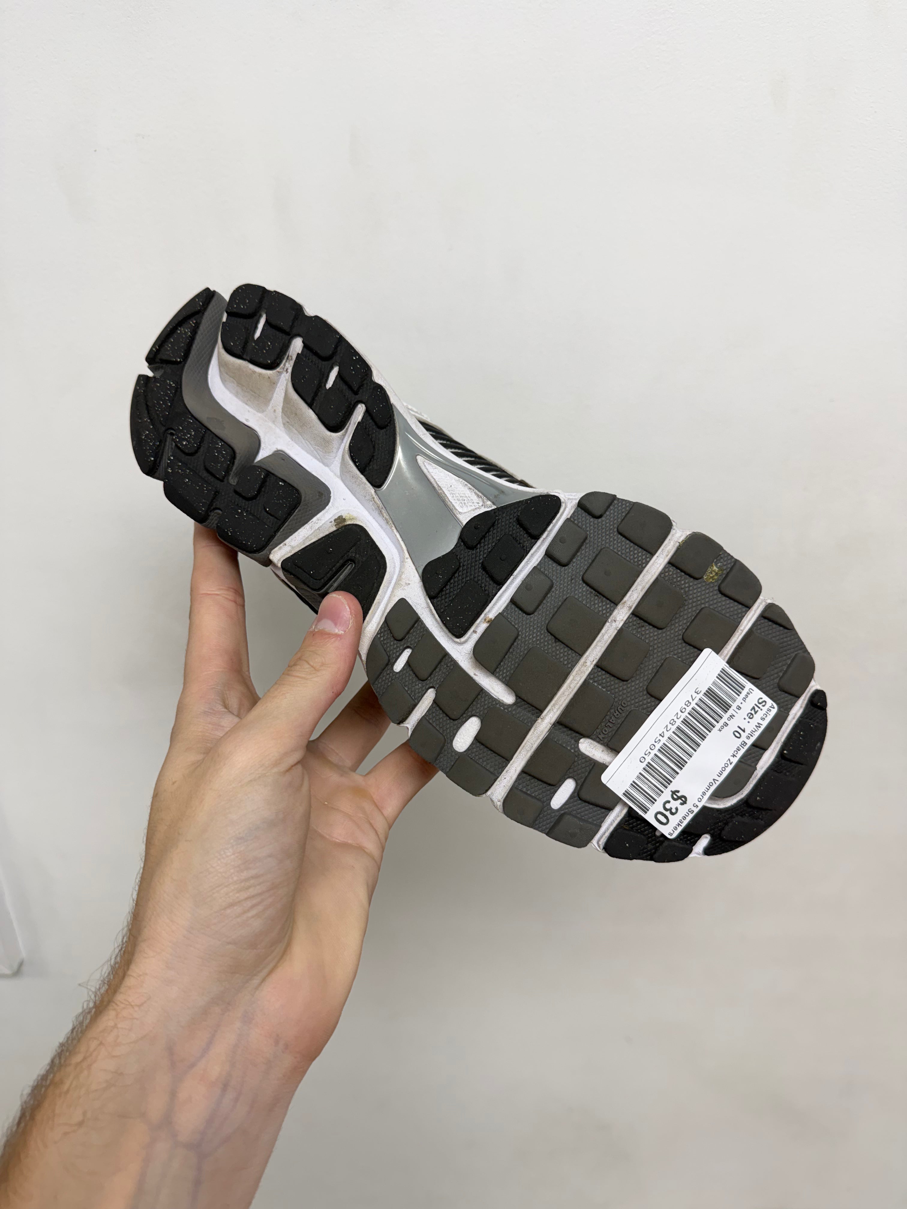 Nike White Black Zoom Vomero 5 Sneakers