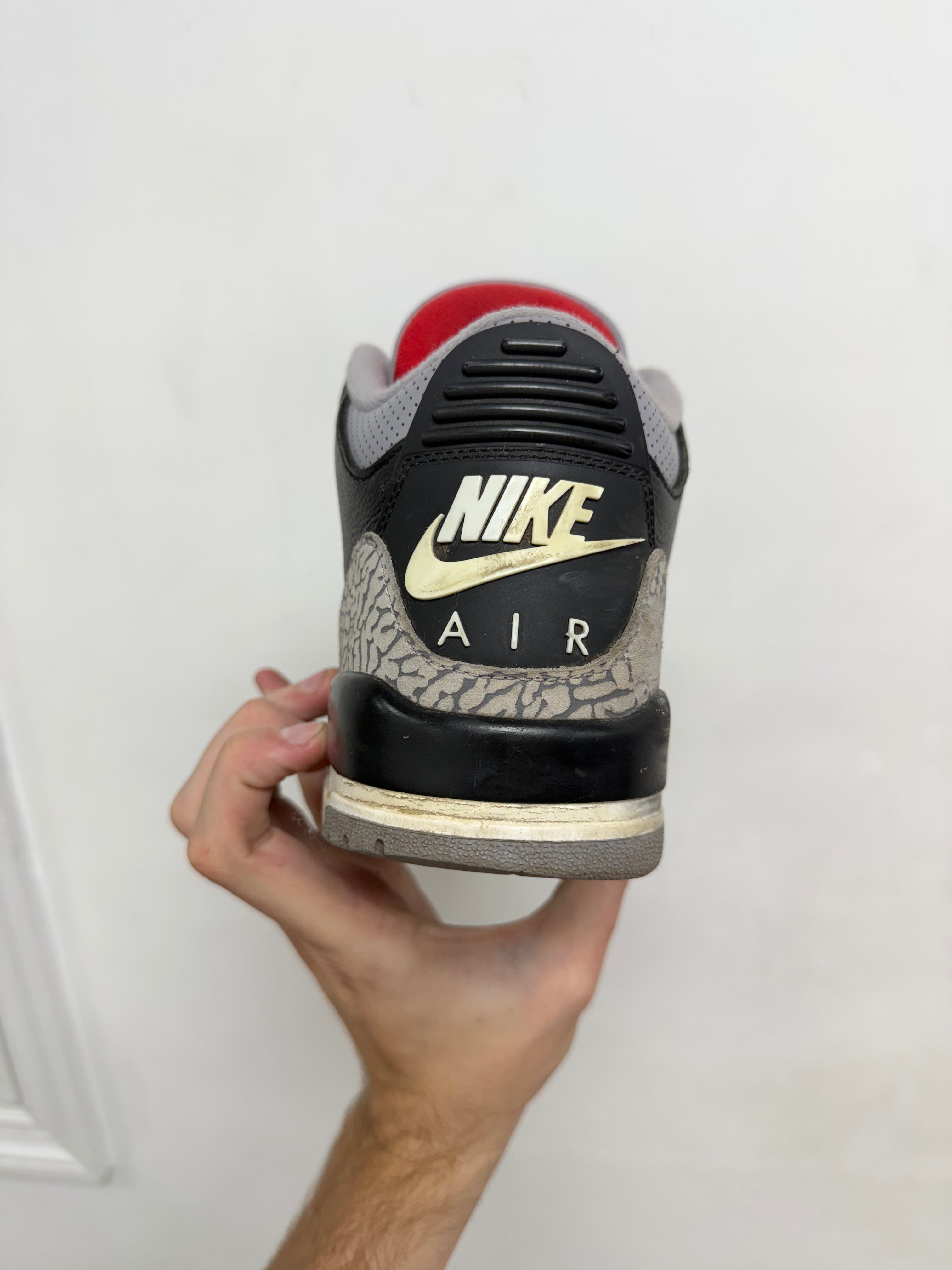 Jordan 3 Black Cement Sneakers