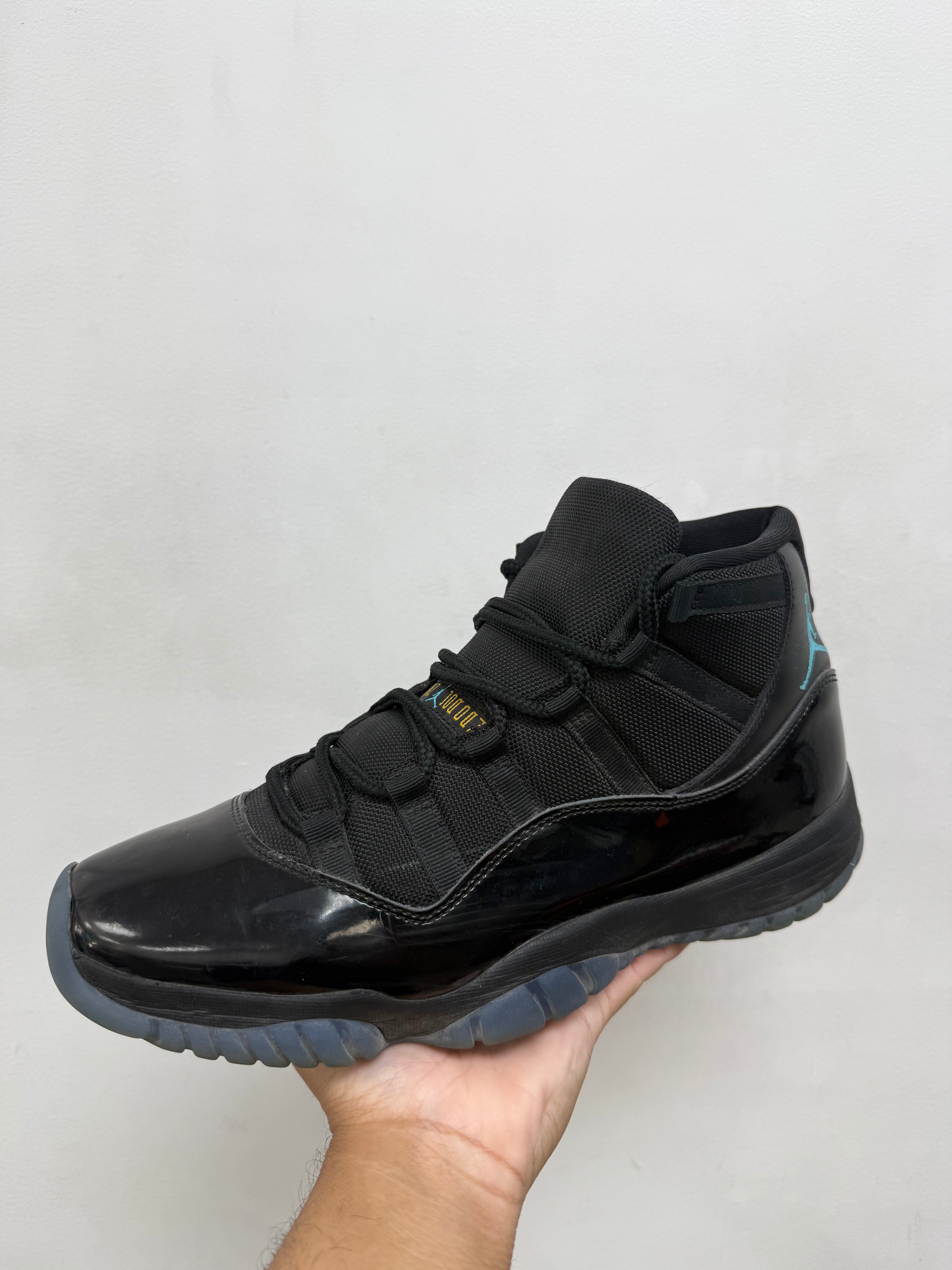 Jordan 11 Gamma Sneakers