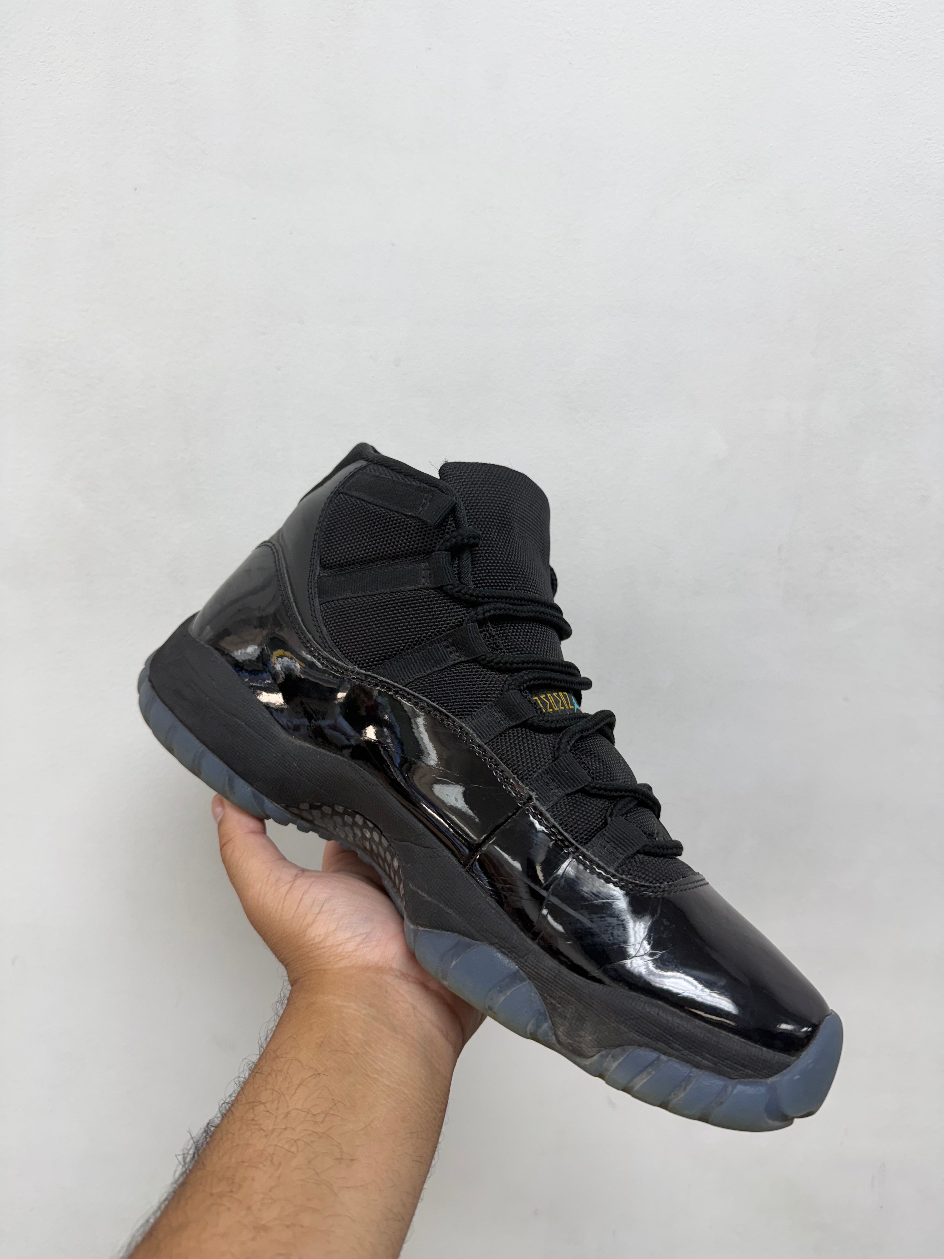 Jordan 11 Gamma Sneakers