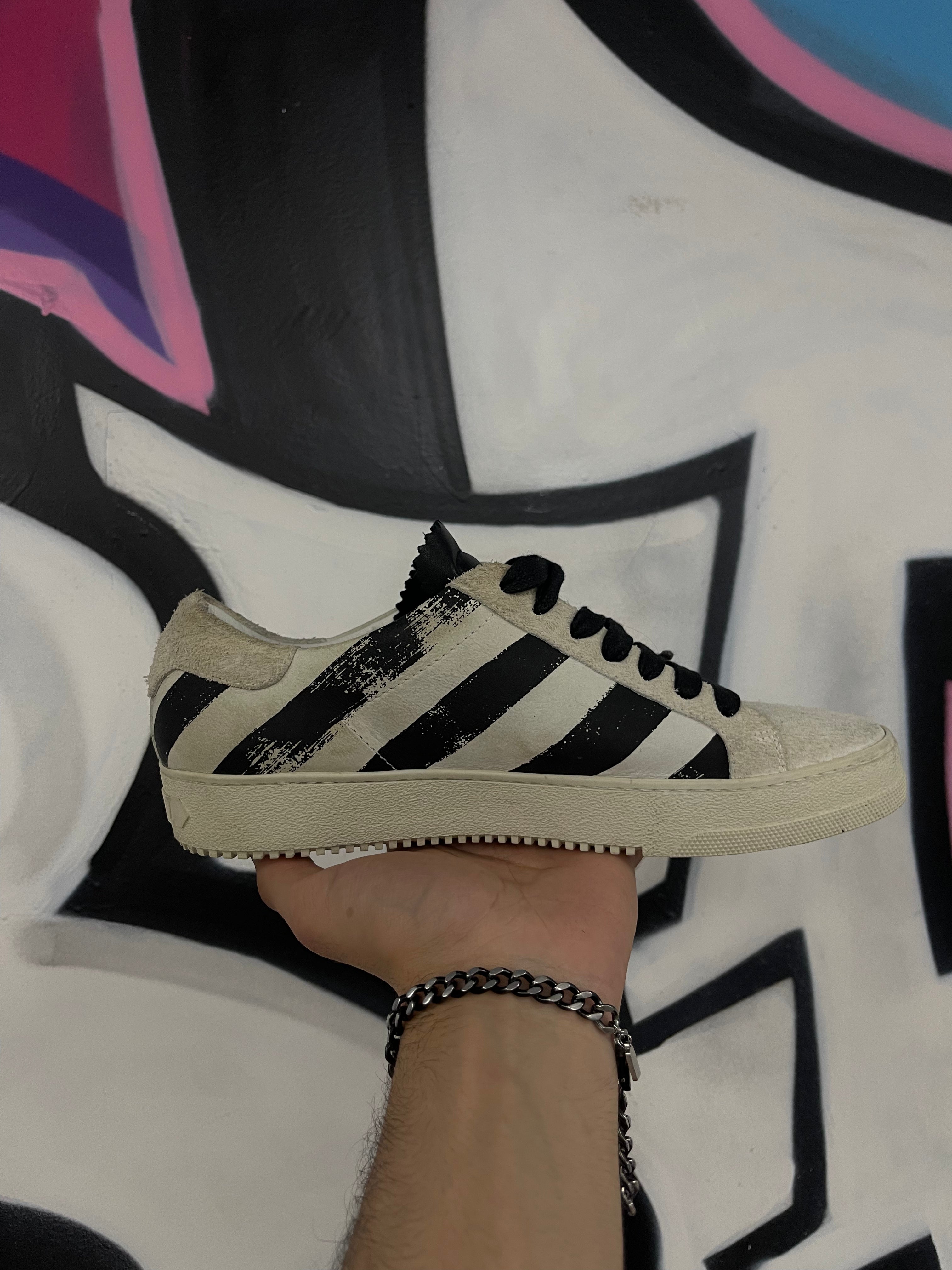 Off White White Black Vulcan Sneakers