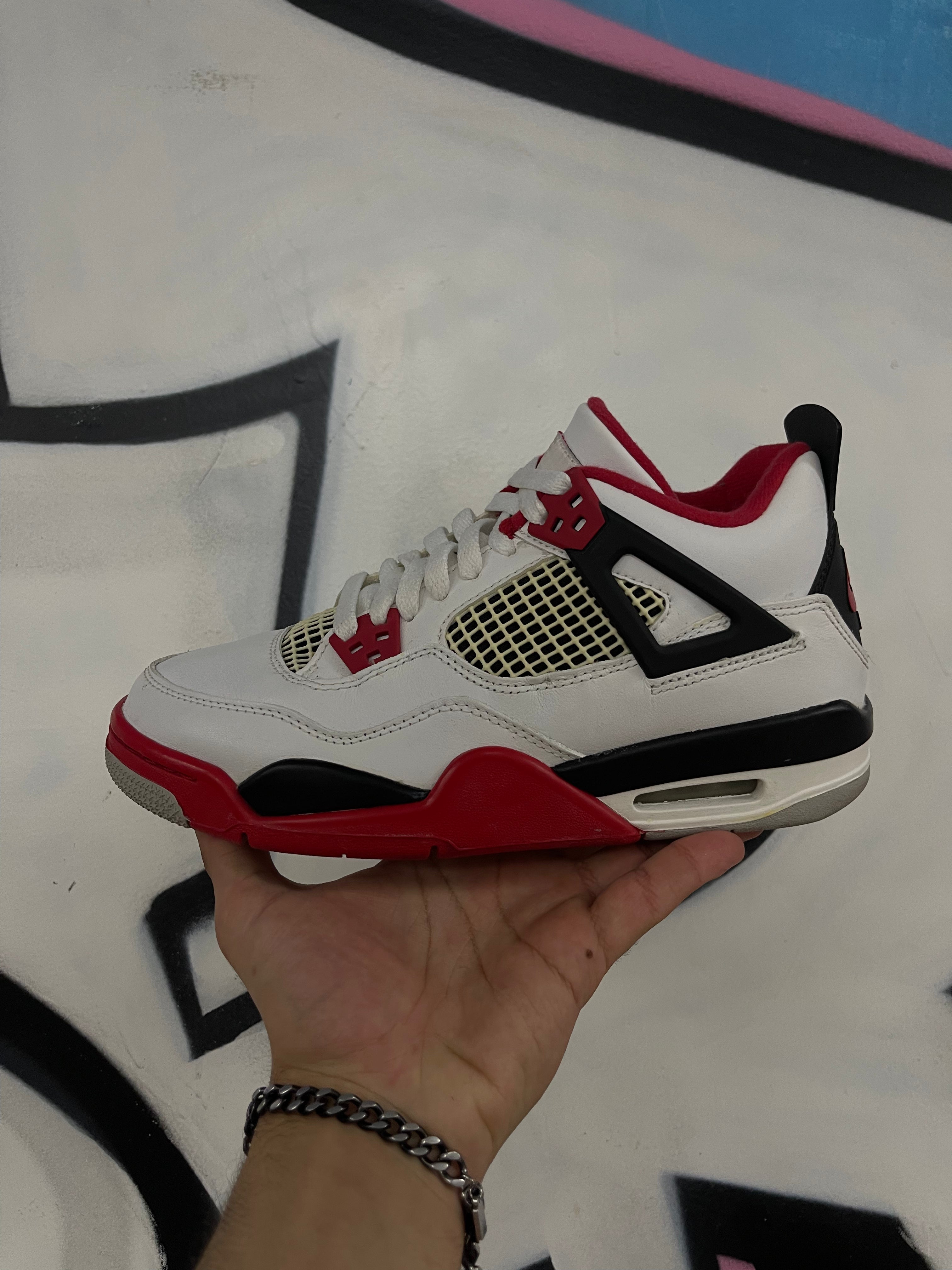 Jordan 4 Fire Red Sneakers