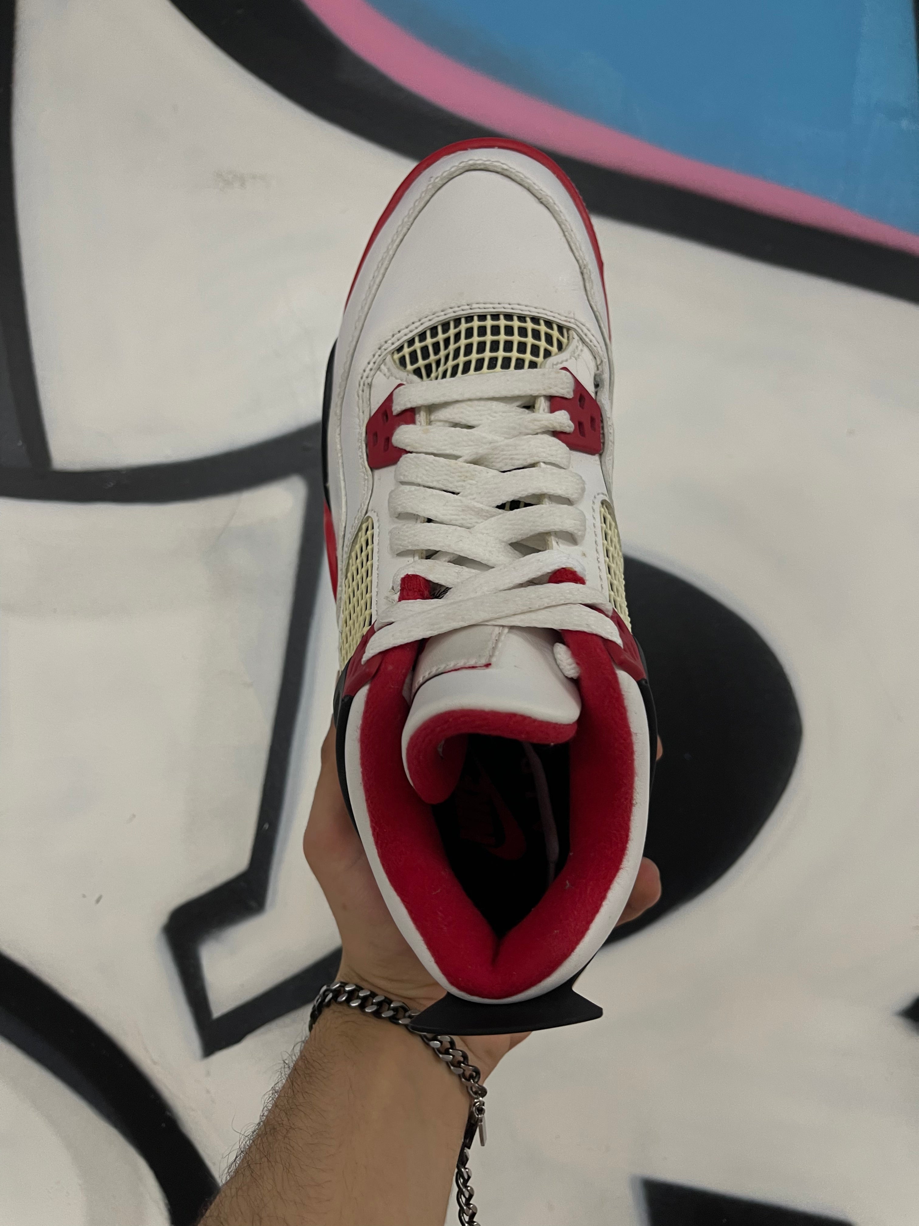 Jordan 4 Fire Red Sneakers