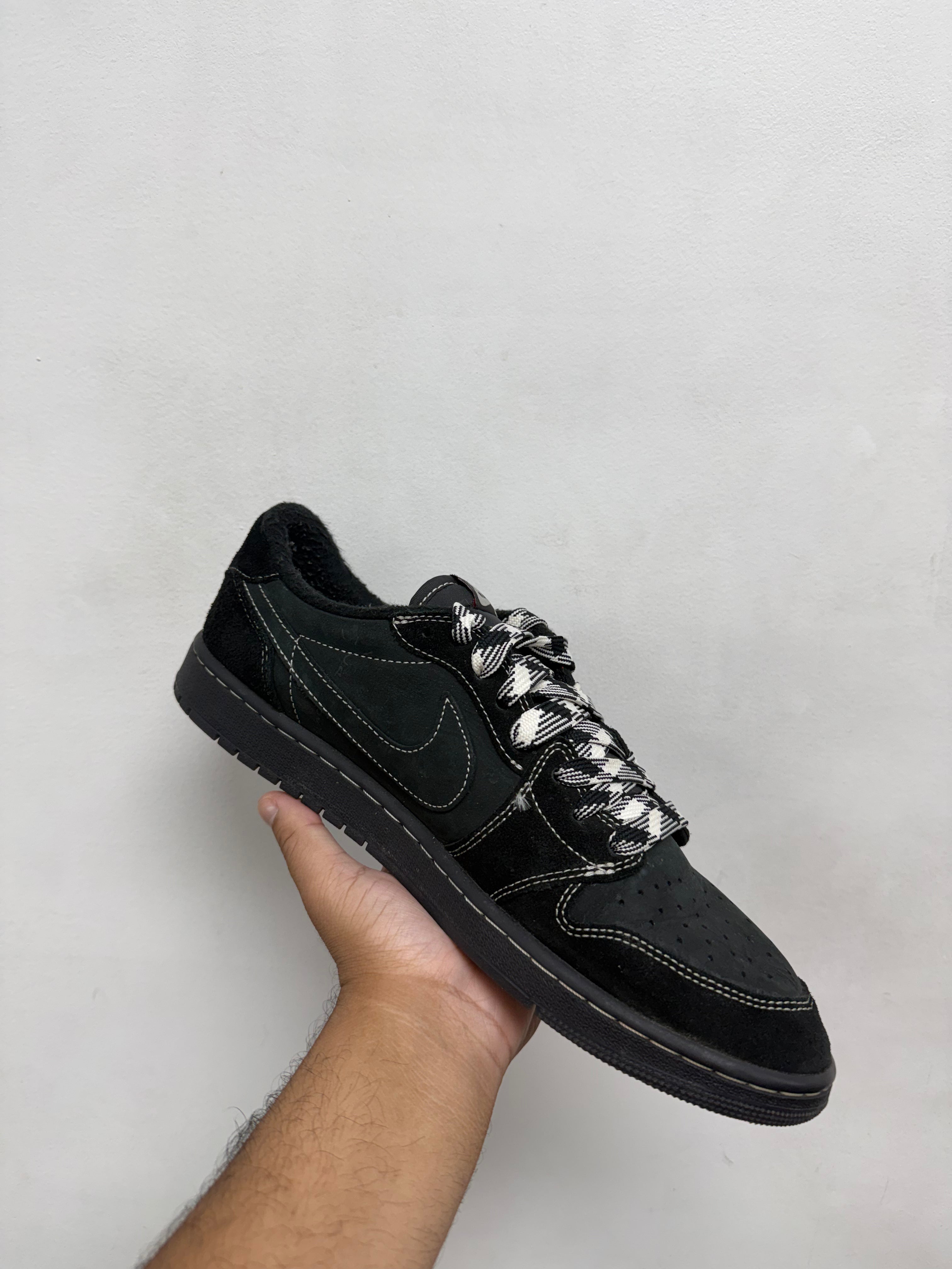 Jordan 1 Low Travis Scott Black Phantom Sneakers