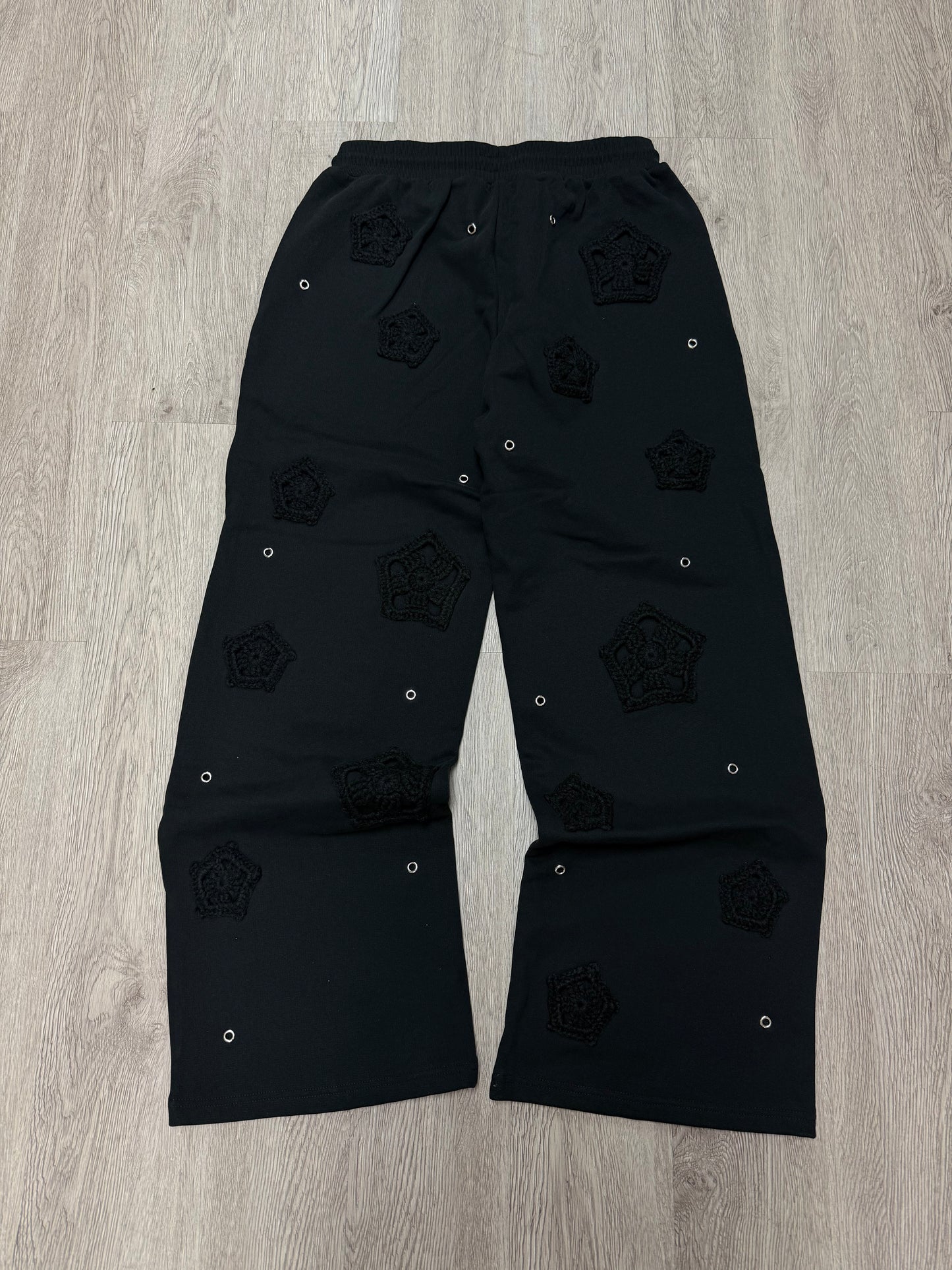 Arkyve Phantom Patch Crochet Sweats Black (M-XL) New