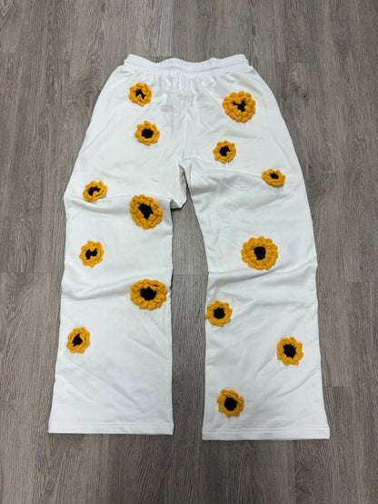 Arkyve Sunflower Patch Crochet Sweats White (S-XL) New