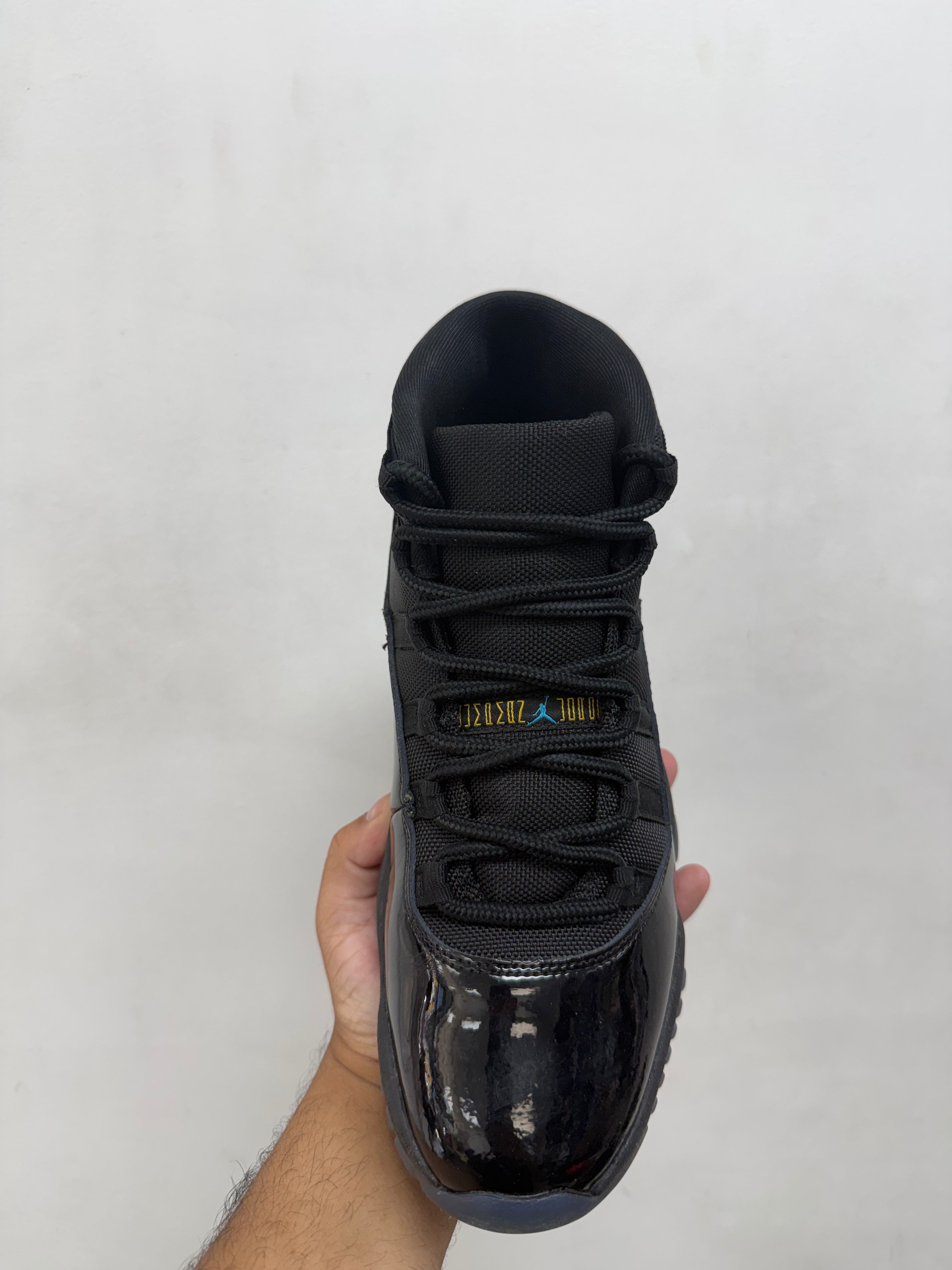 Jordan 11 Gamma Sneakers
