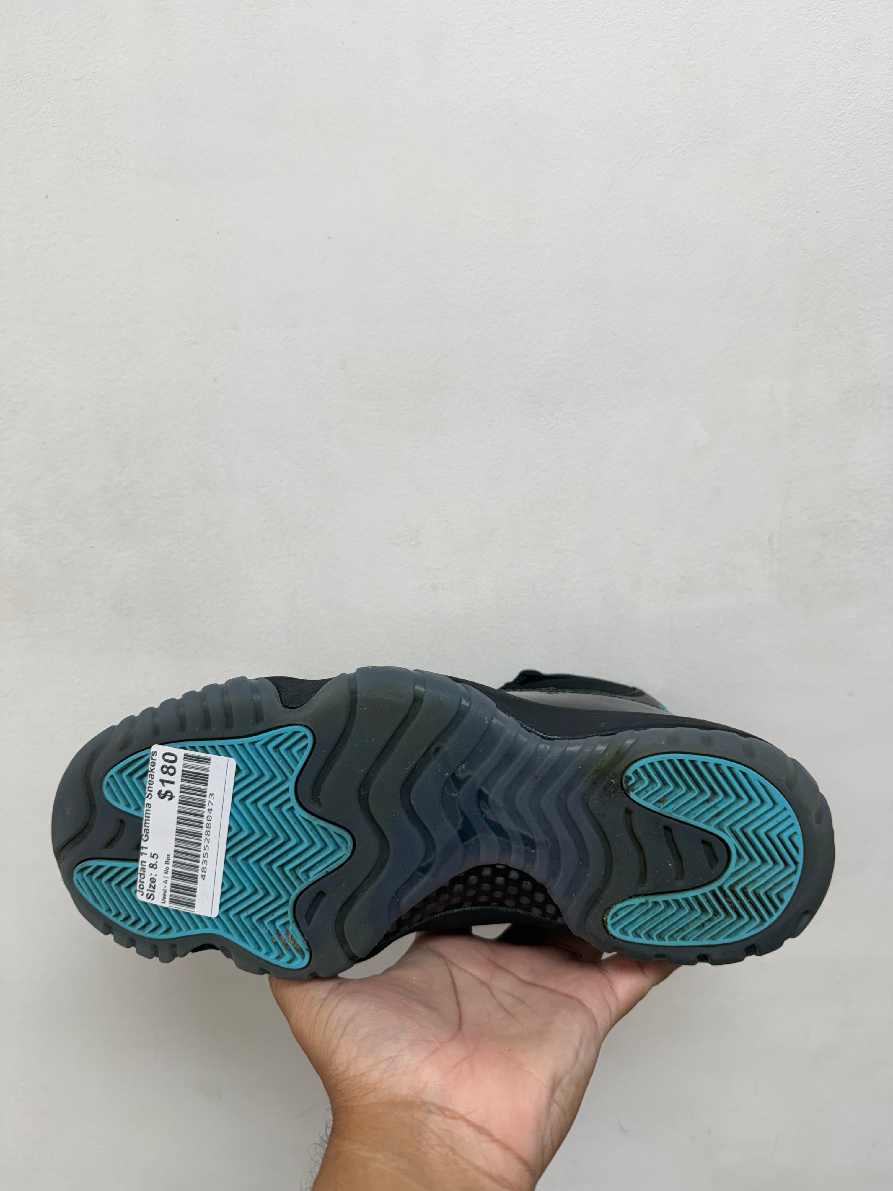 Jordan 11 Gamma Sneakers