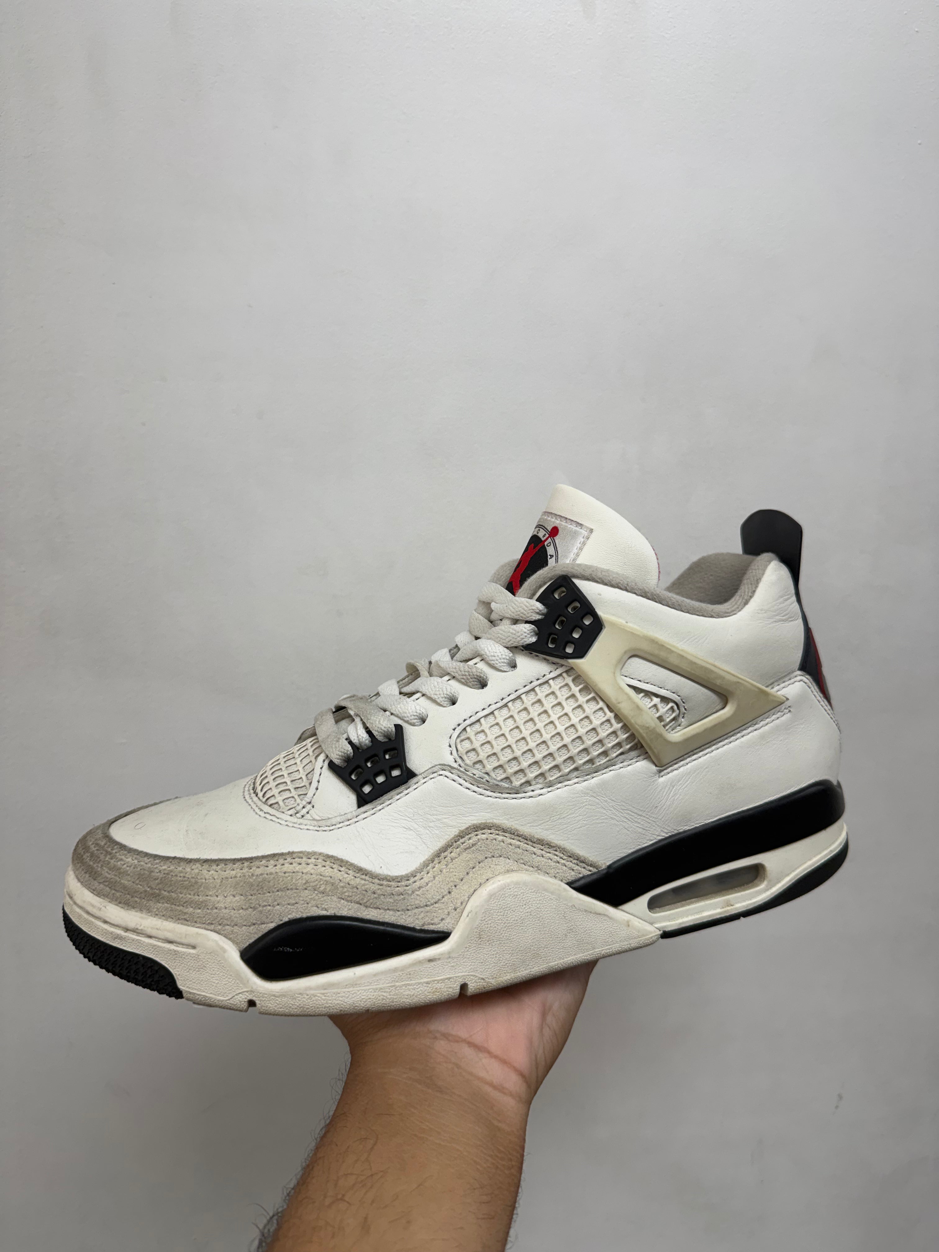 Jordan 4 Fight Club Sneakers