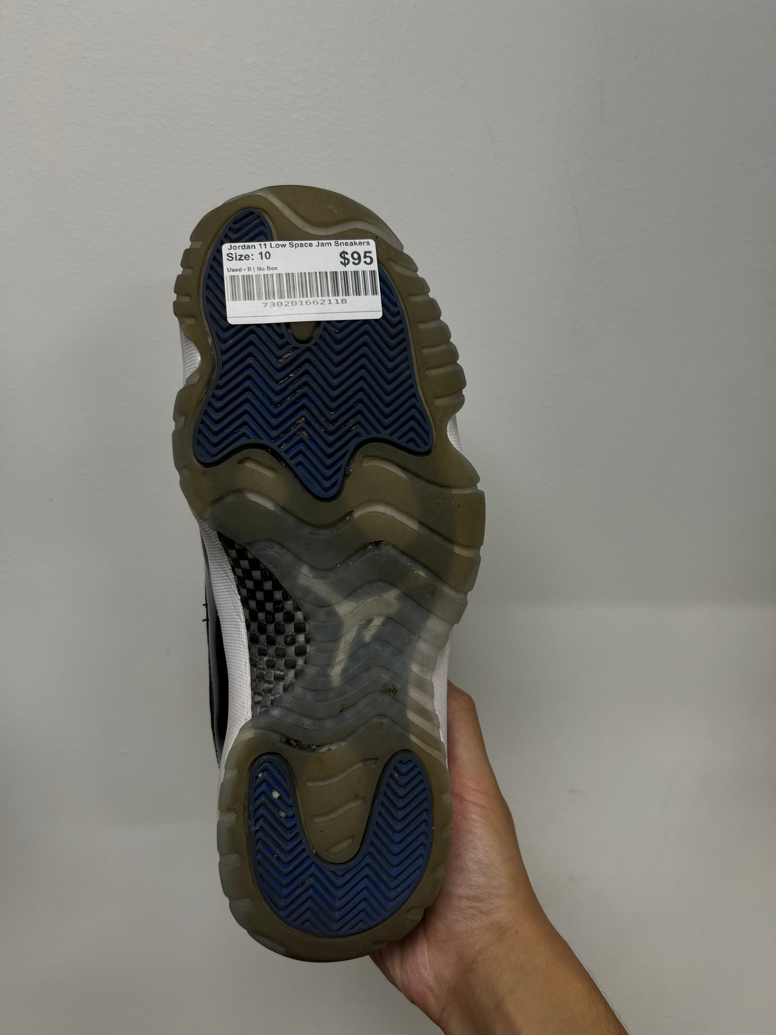 Jordan 11 Low Space Jam Sneakers