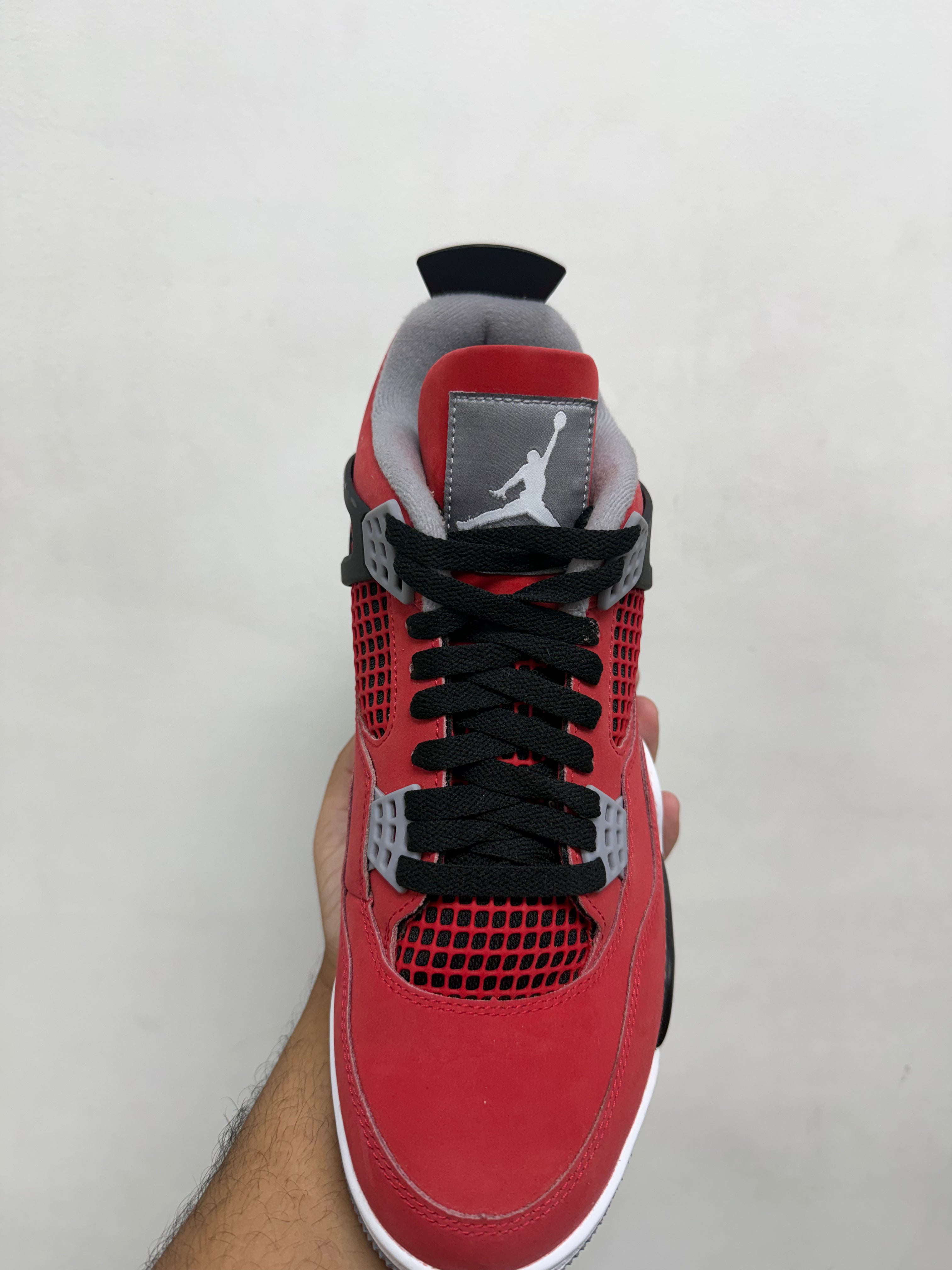 Jordan 4 Toro Sneakers