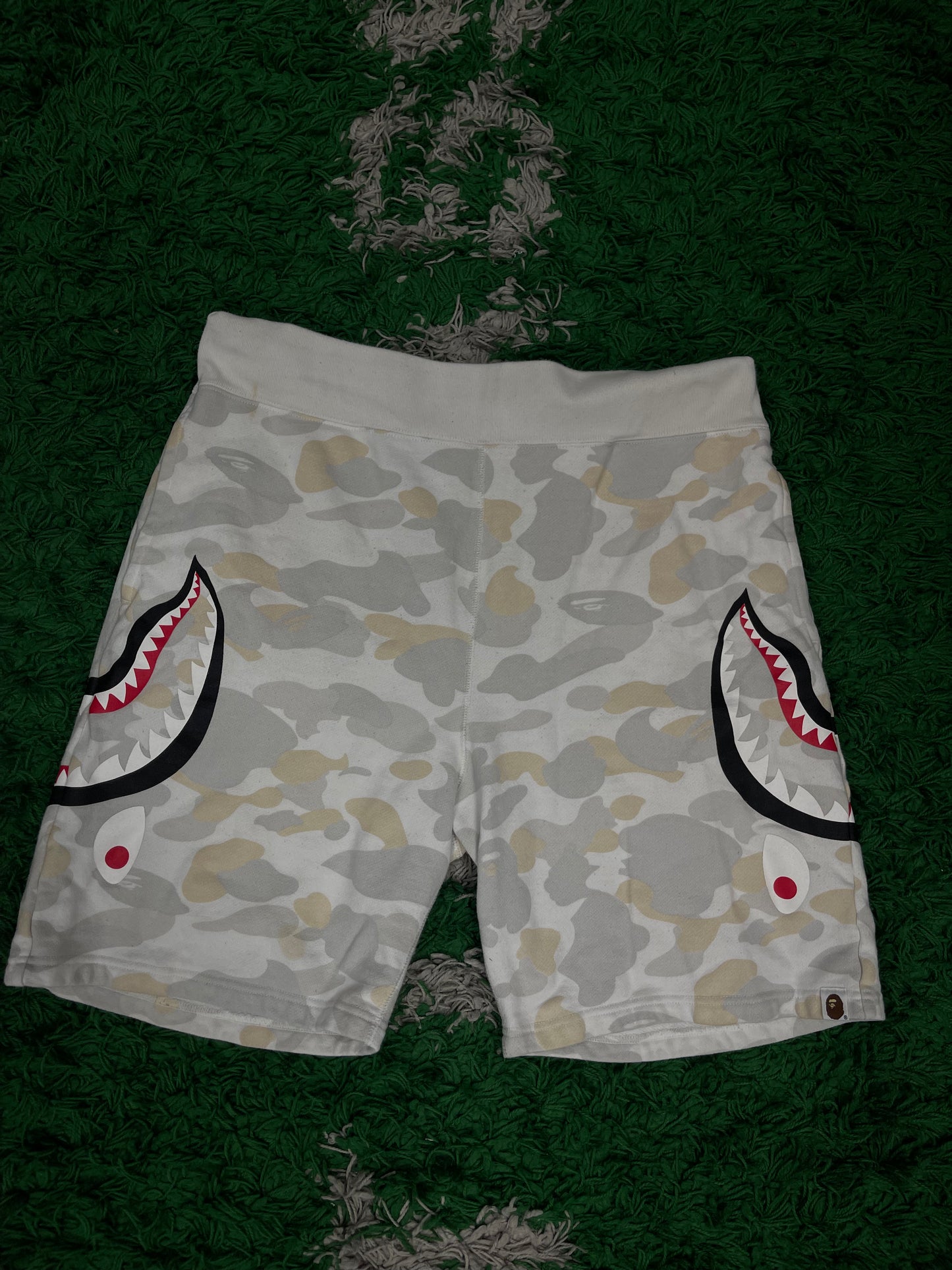 BAPE Camo Shorts White Used XL