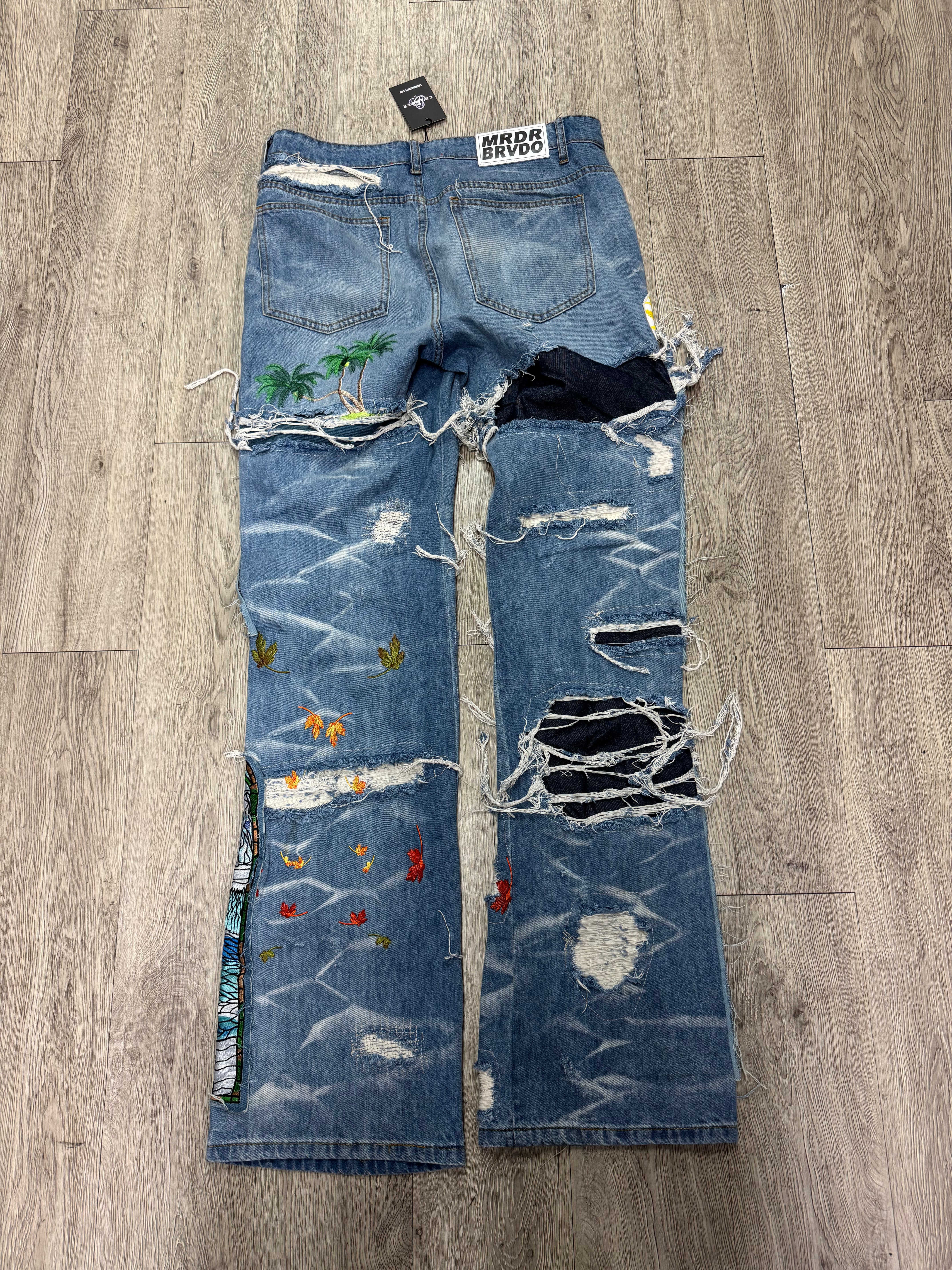 Who Decides War Light Wash 4 Seasons Jeans