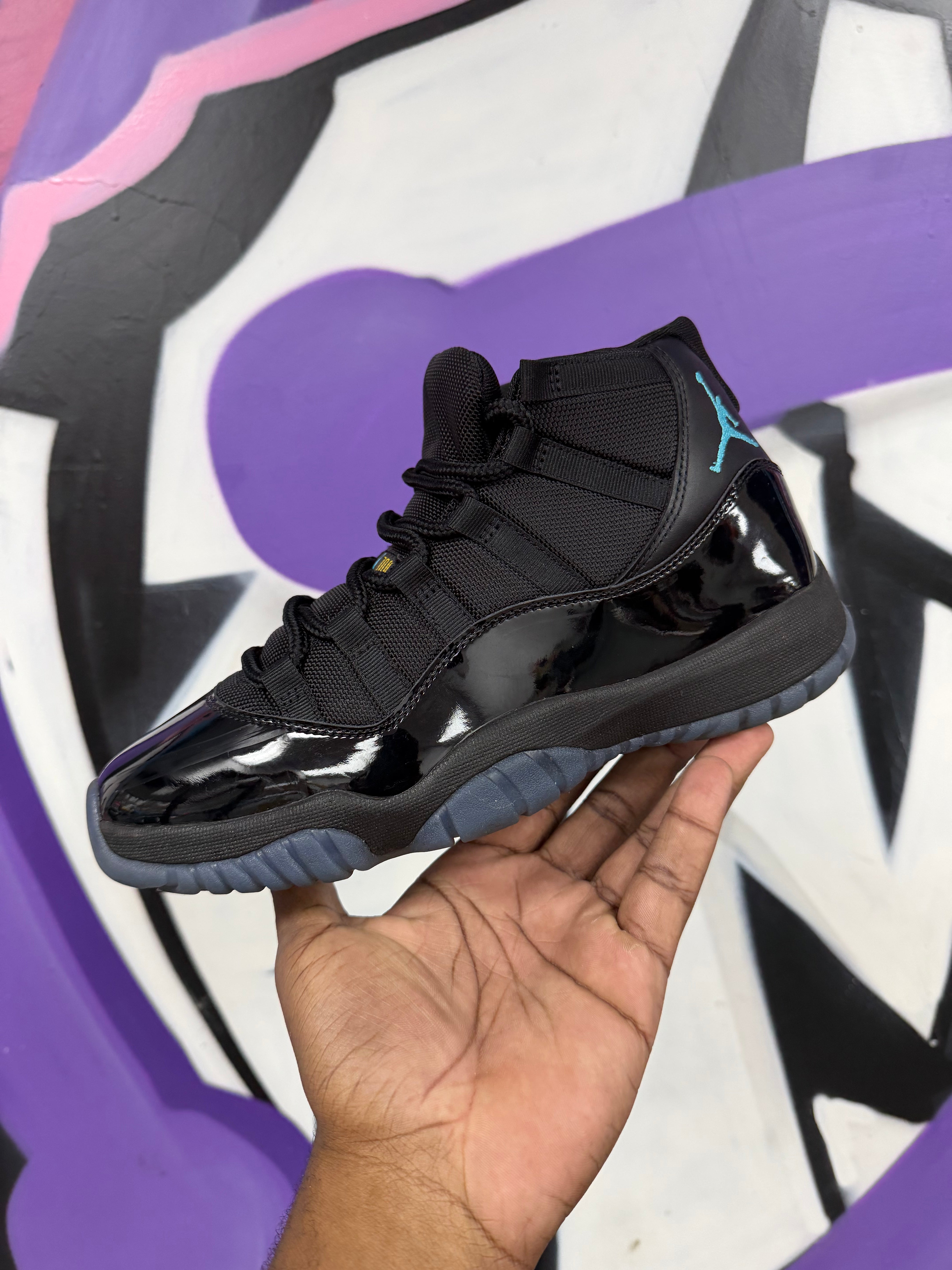 Jordan 11 Gamma Sneakers