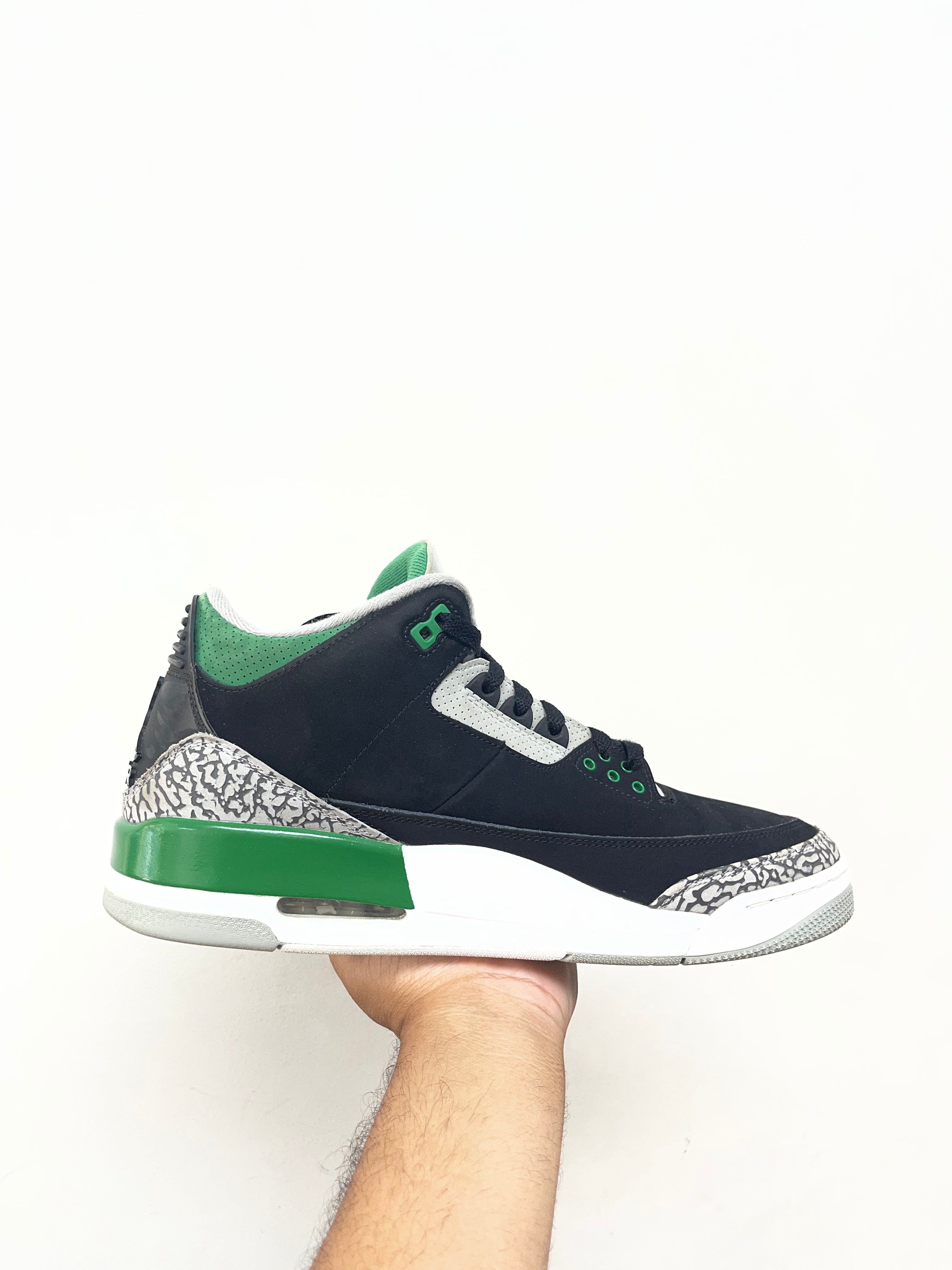 Jordan 3 Pine Green Sneakers