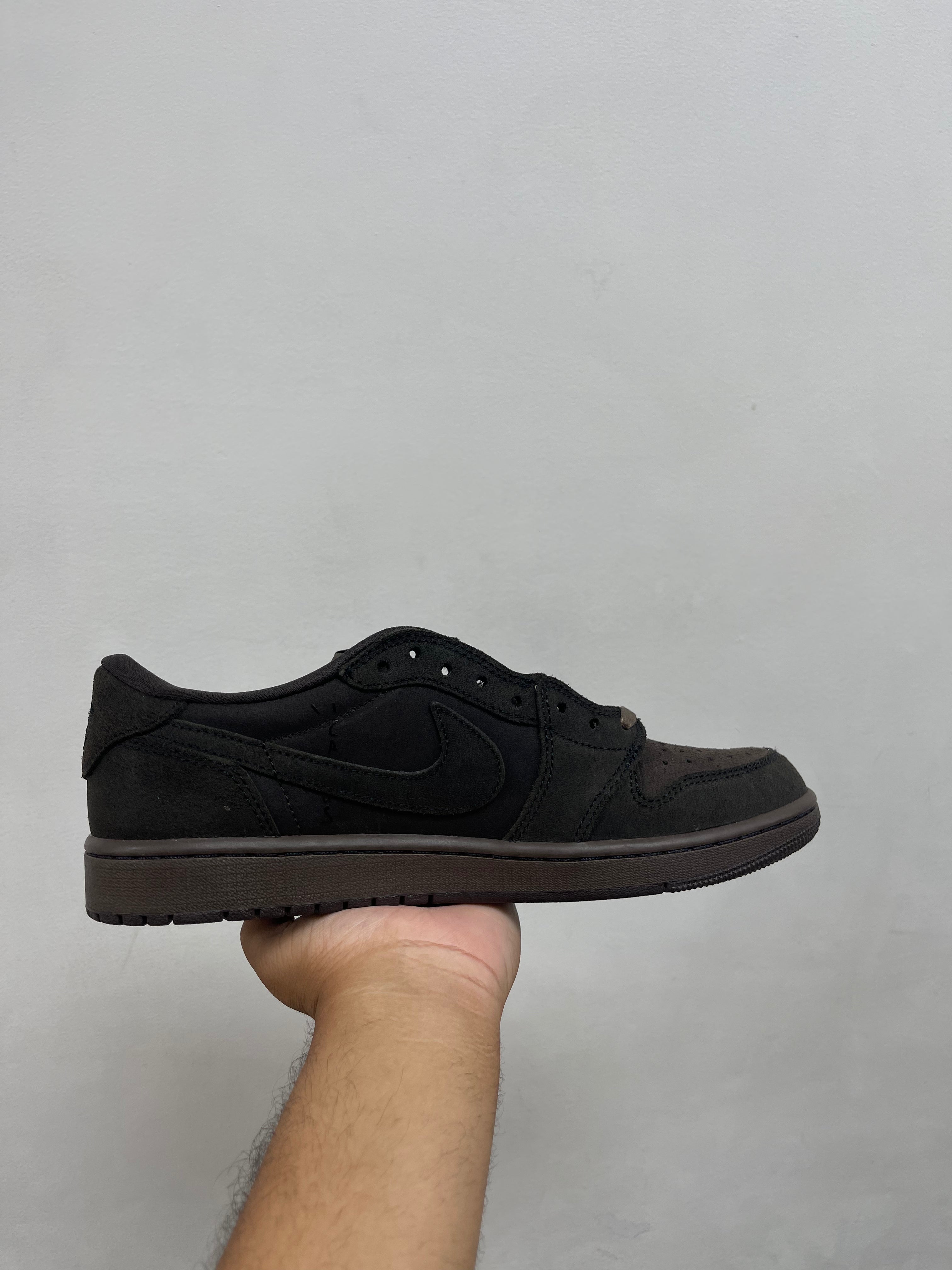 Jordan 1 Low Travis Scott Velvet Sneakers