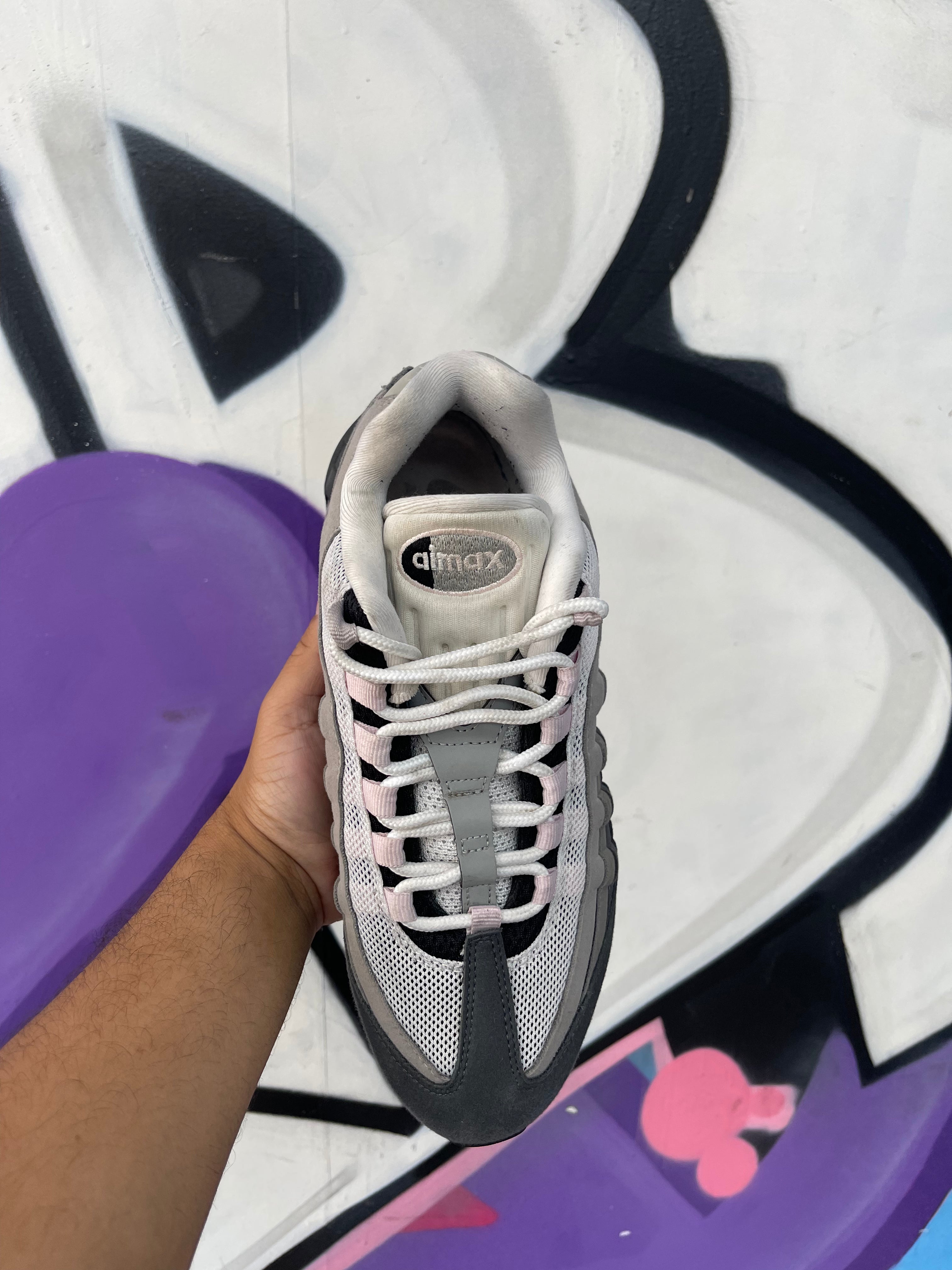 Nike AM95 Pink Sneakers
