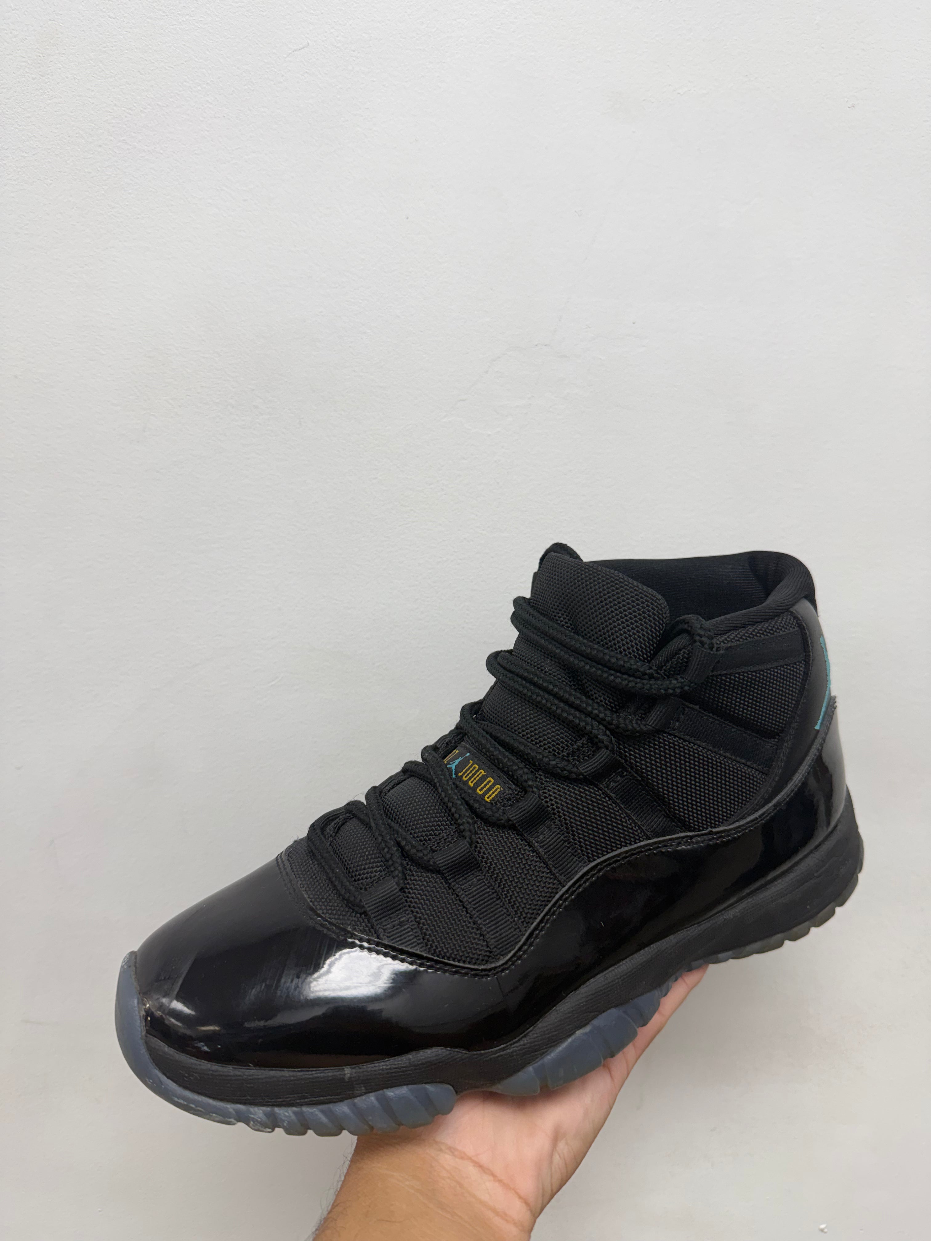 Jordan 11 Gamma Sneakers
