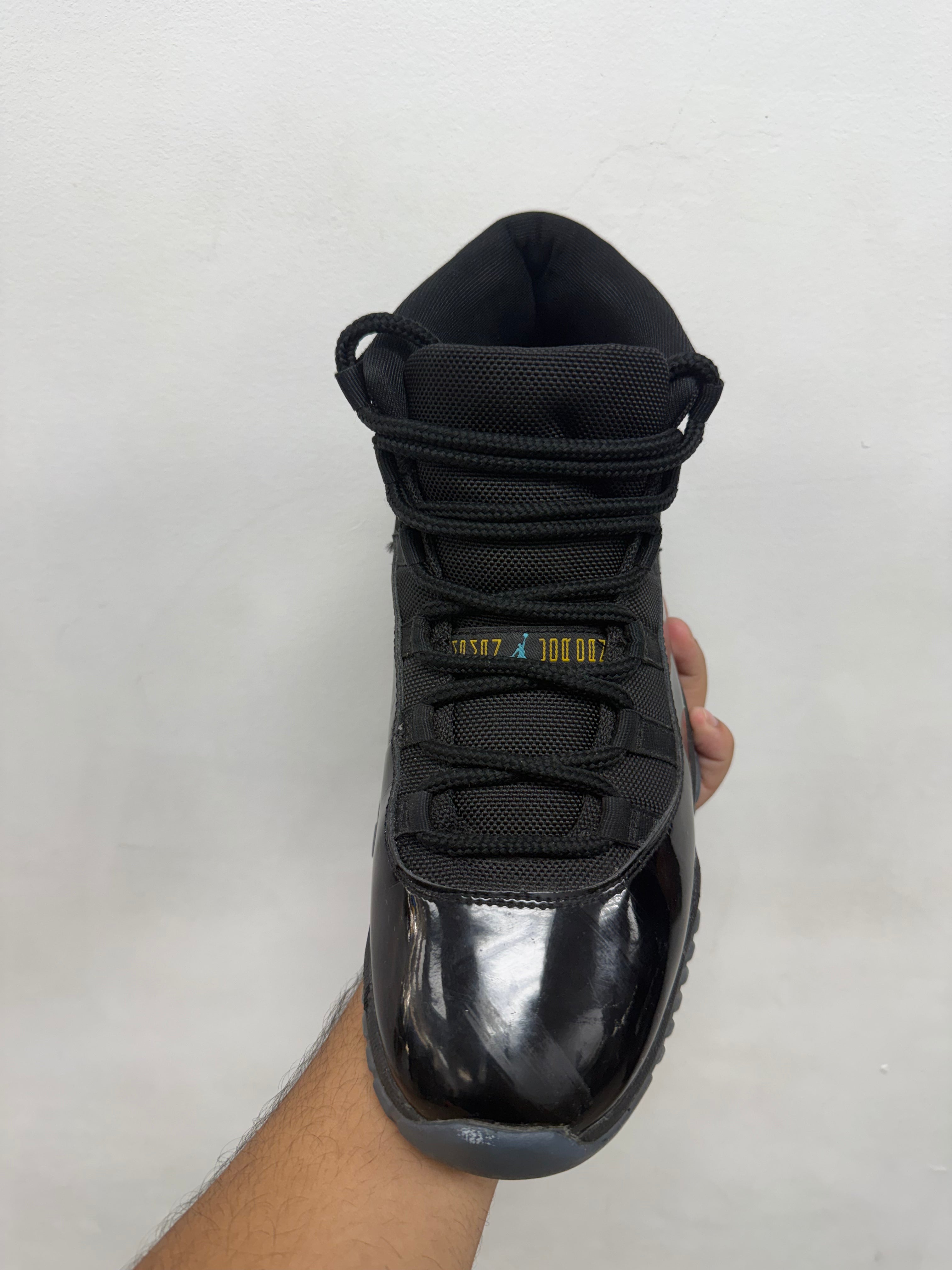 Jordan 11 Gamma Sneakers