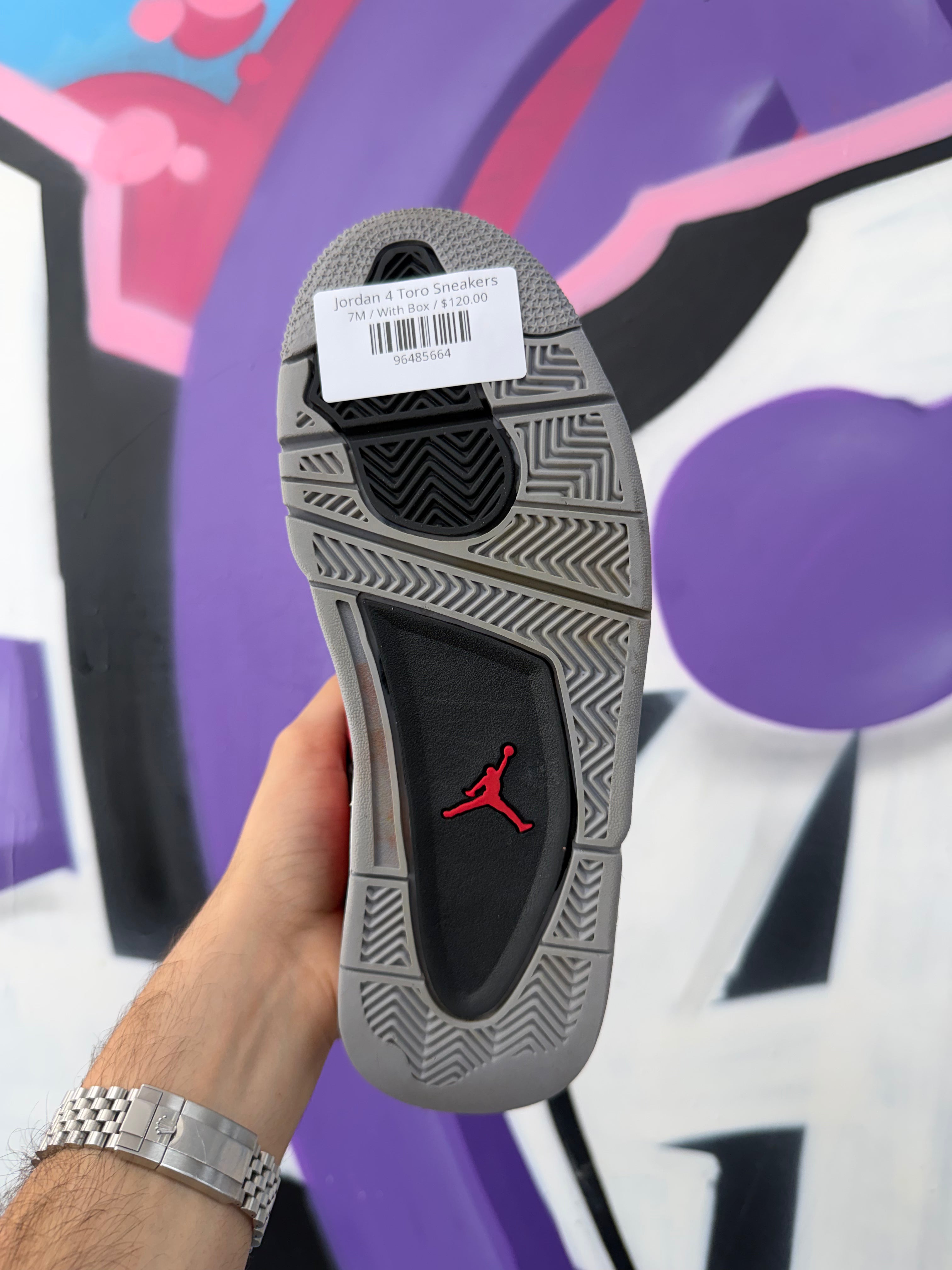 Jordan 4 Toro Sneakers