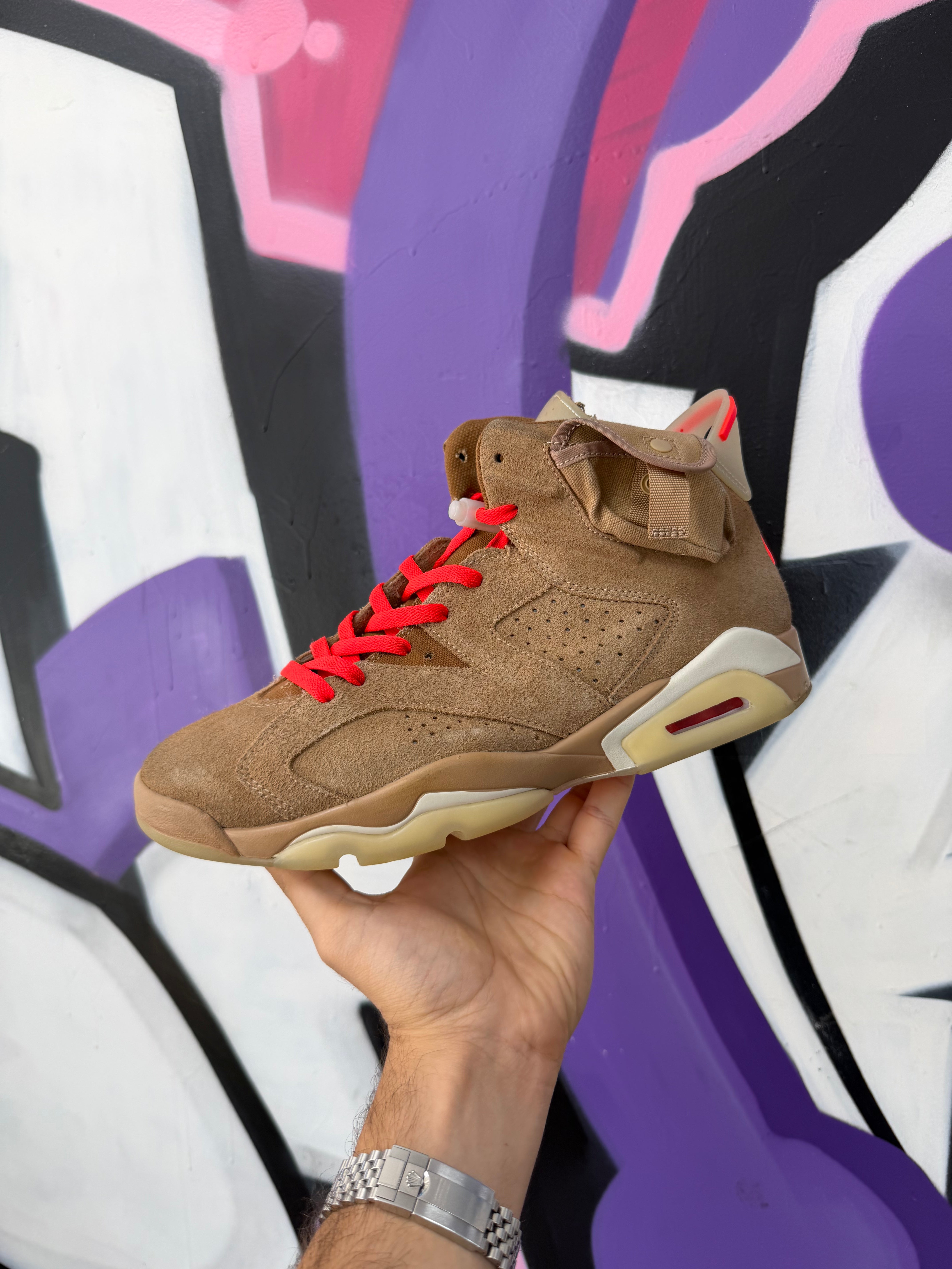 Jordan 6 Travis Scott Khaki Sneakers