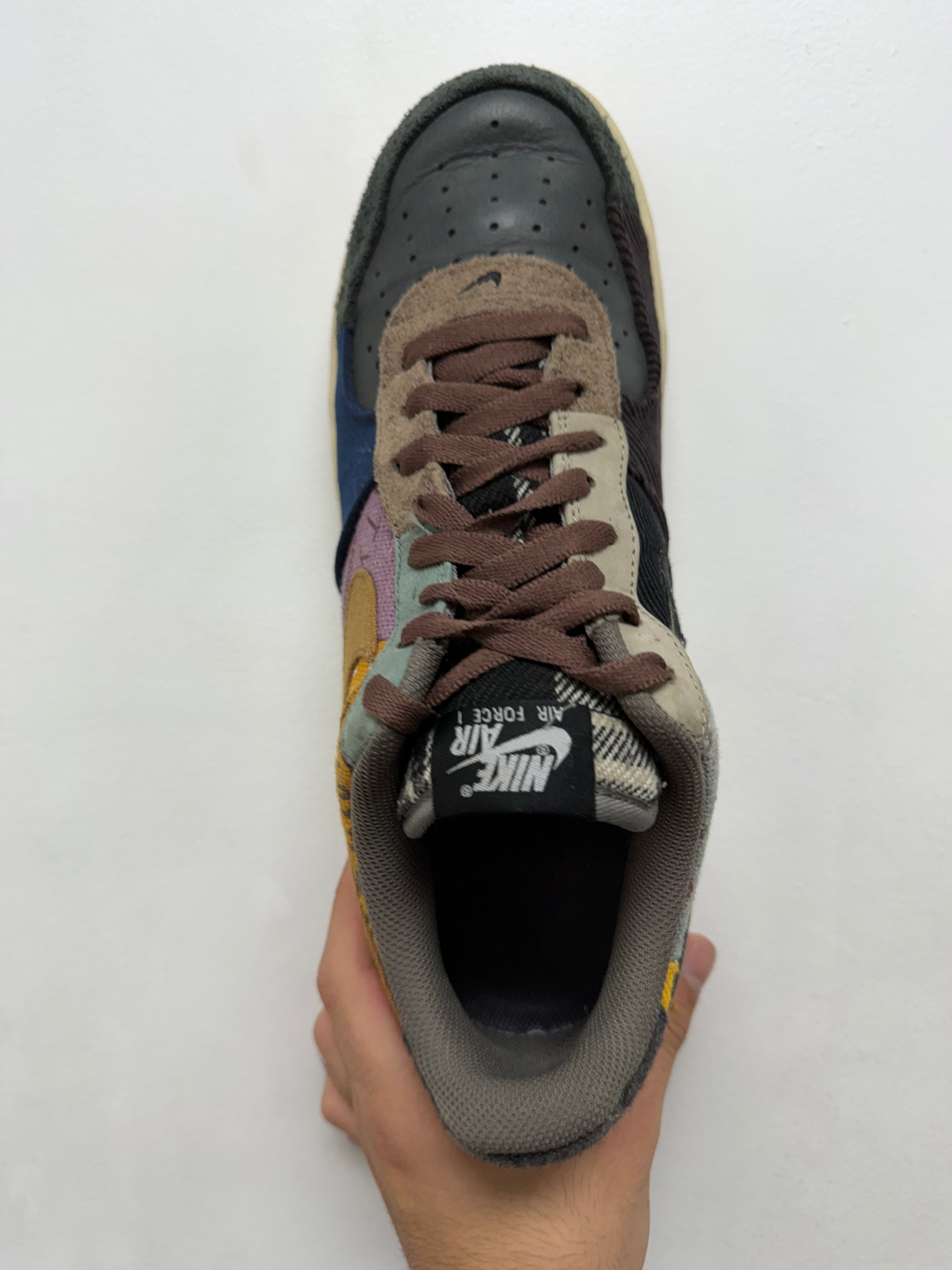 Nike Travis Scott Cactus Jack Sneakers