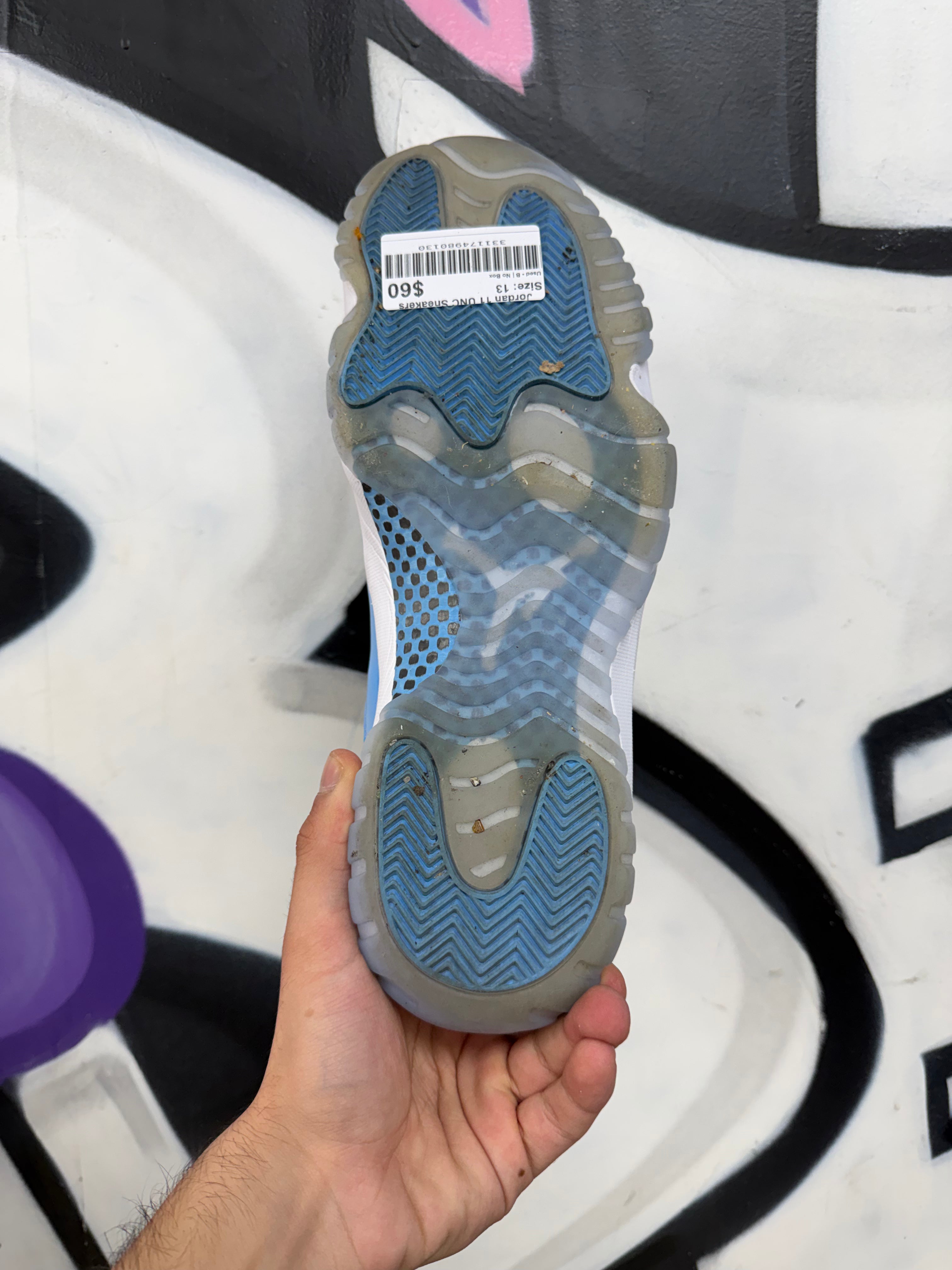 Jordan 11 UNC Sneakers
