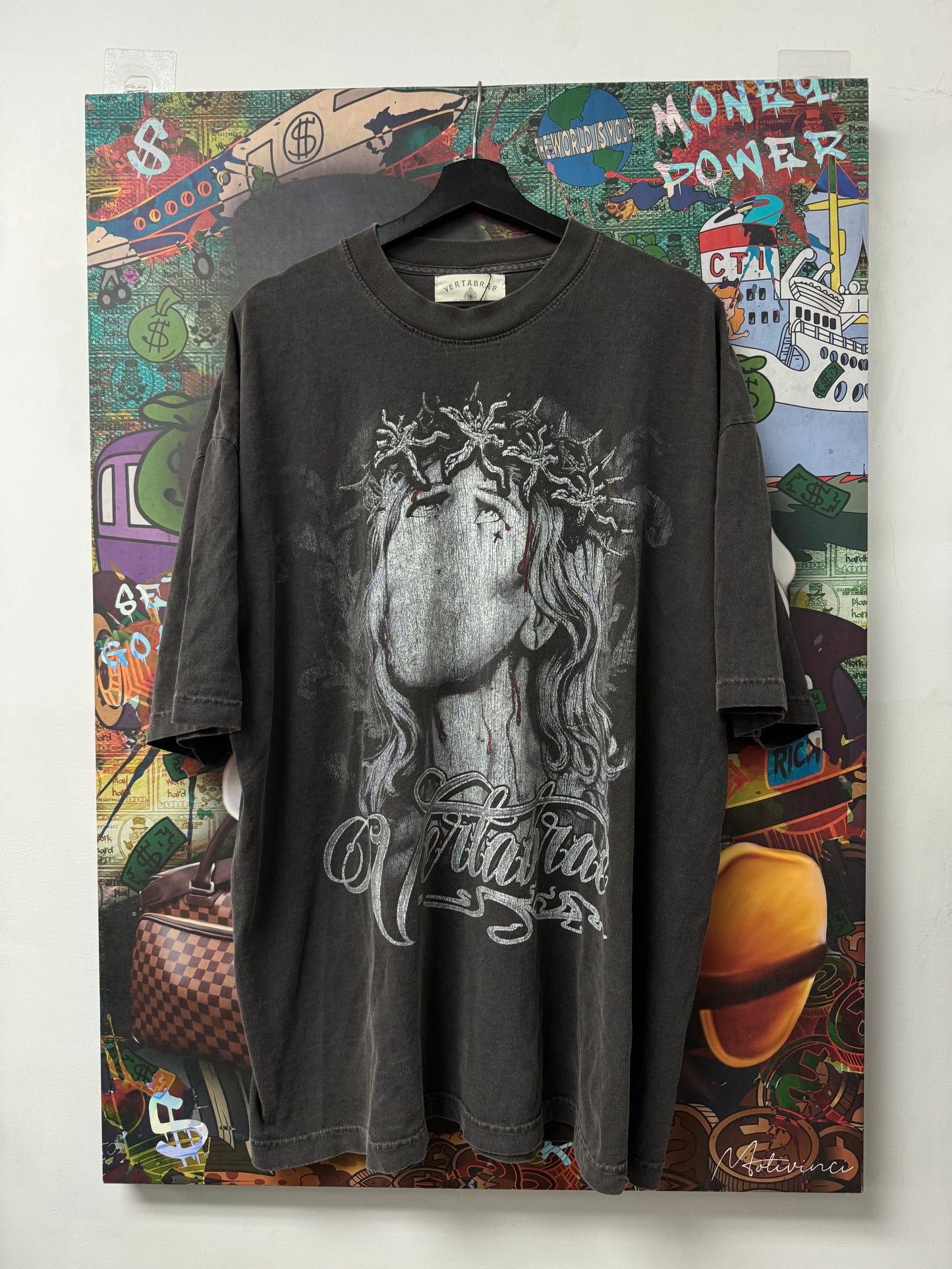 Vertabrae Jesus Tee Grey Used XL N/A