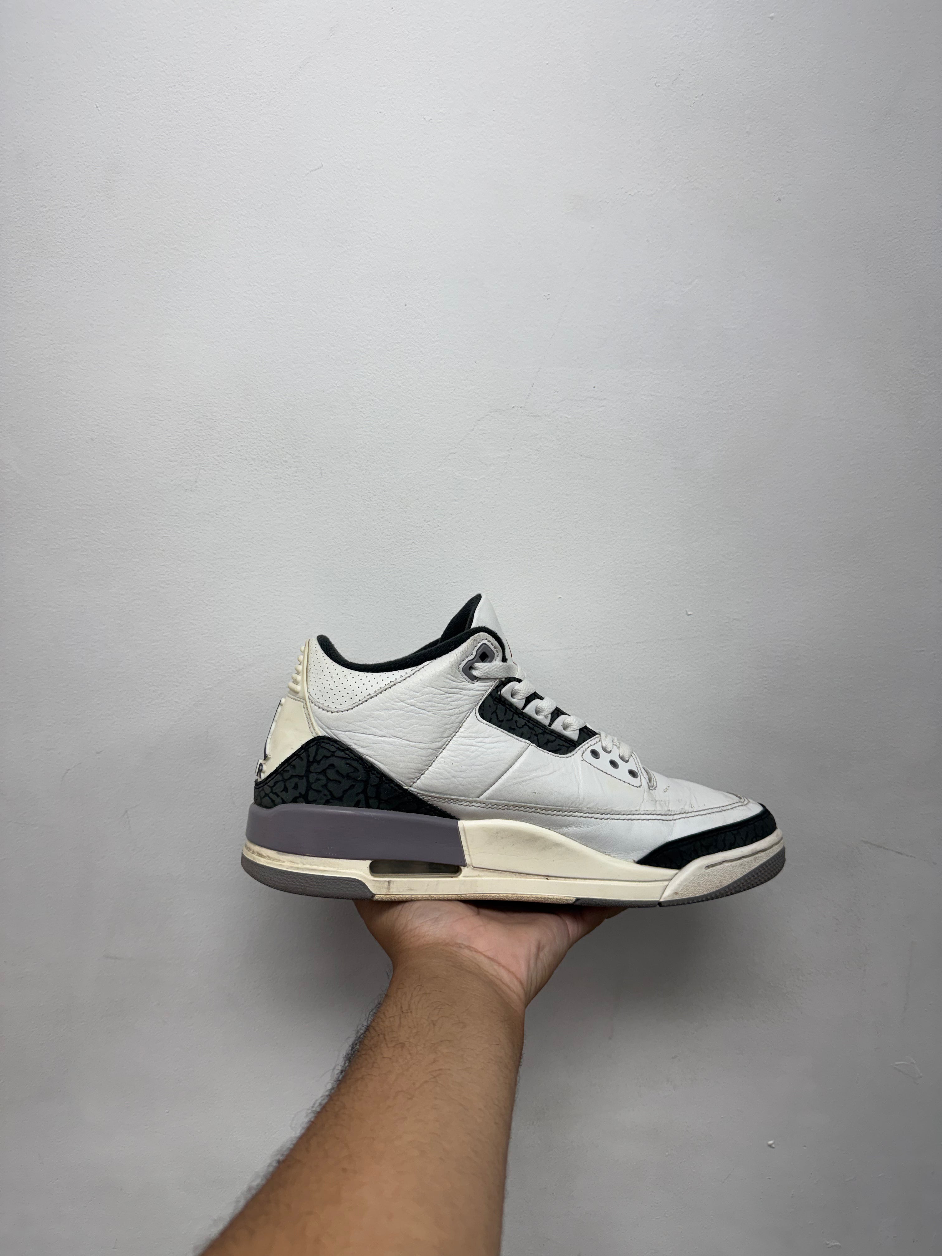Jordan 3 Cement Grey Sneakers
