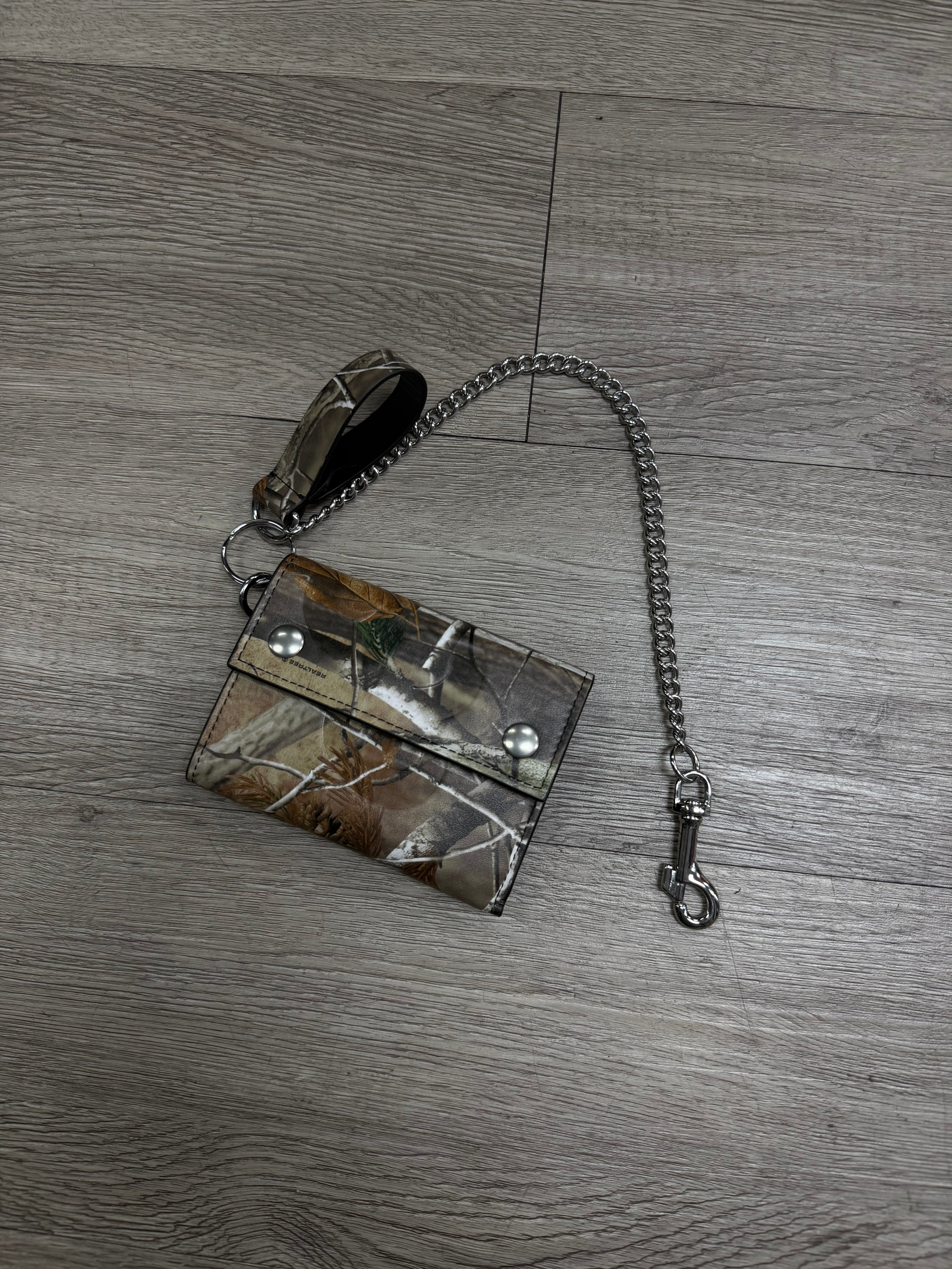 Supreme Camo Wallet + Chain Accessories