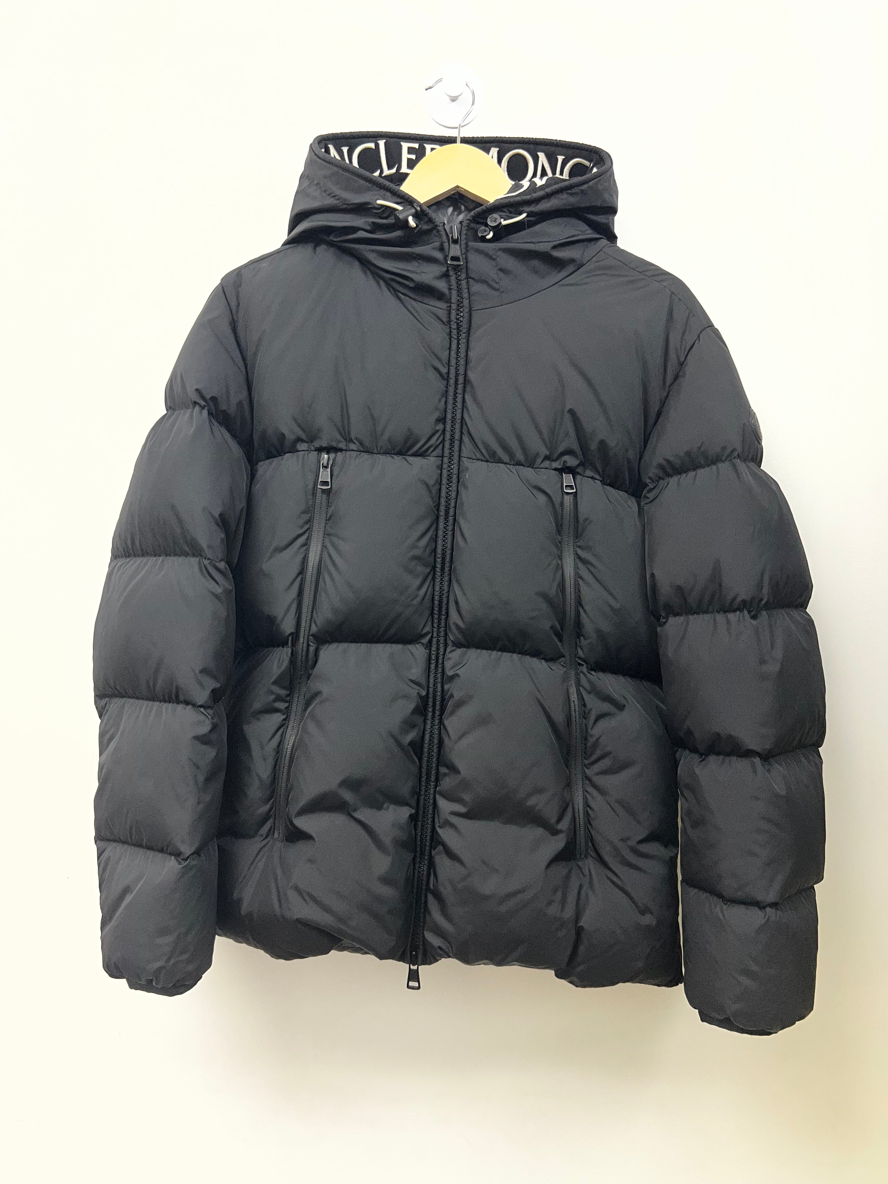 Moncler Montcla Giubbotto Black Jacket