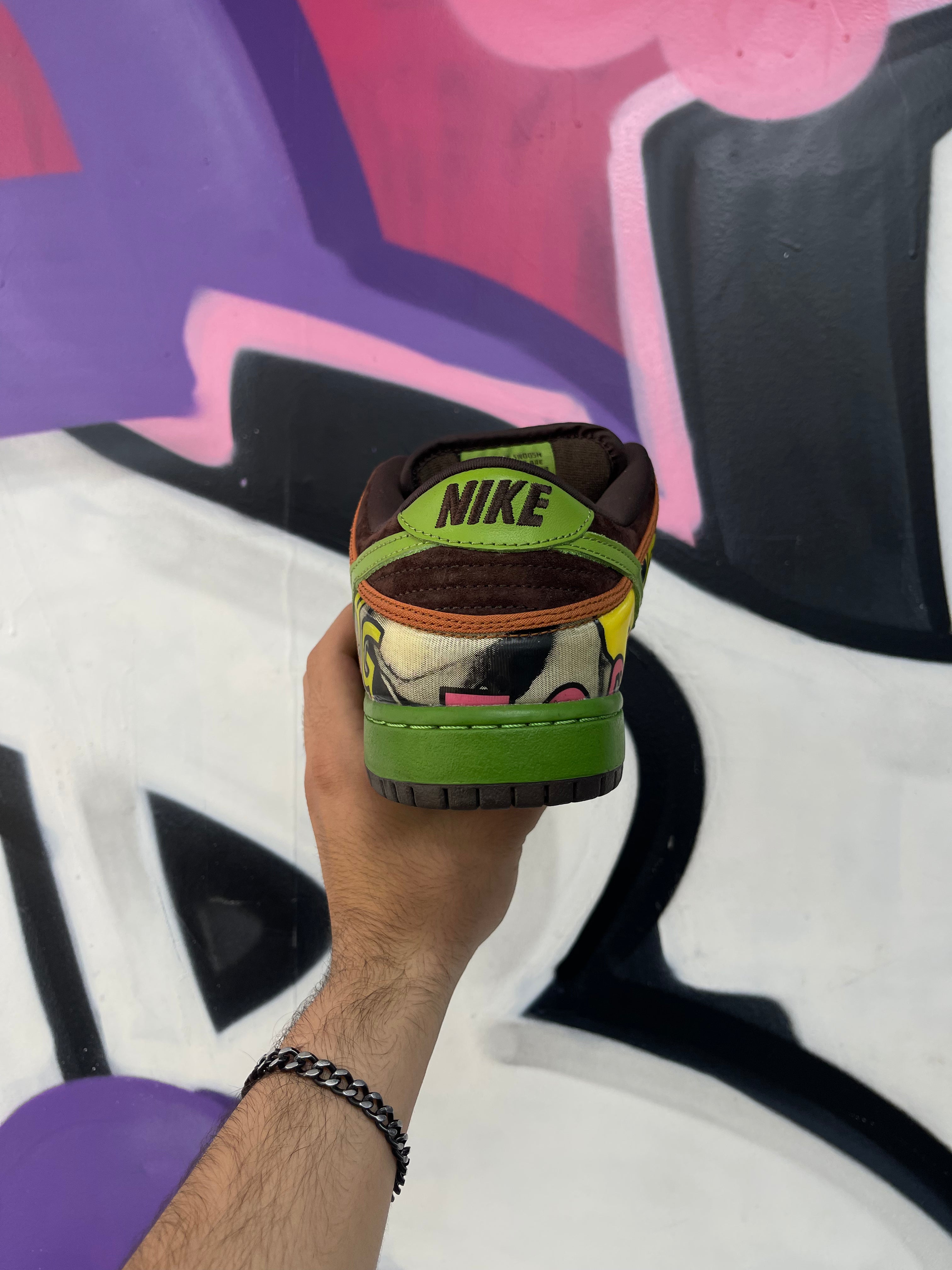 Nike SB Dunk Low De La Soul Sneakers