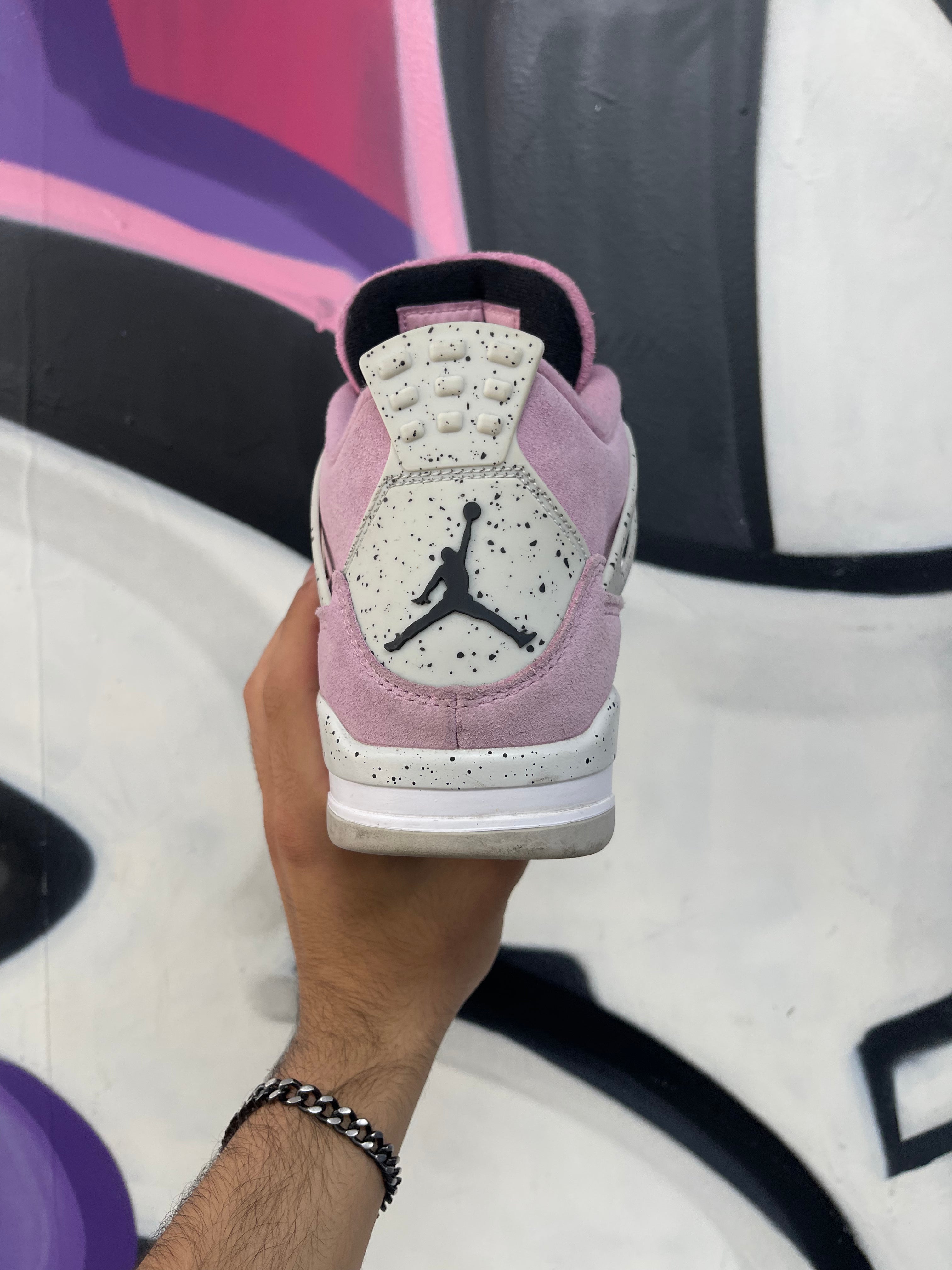 Jordan 4 Orchid Sneakers