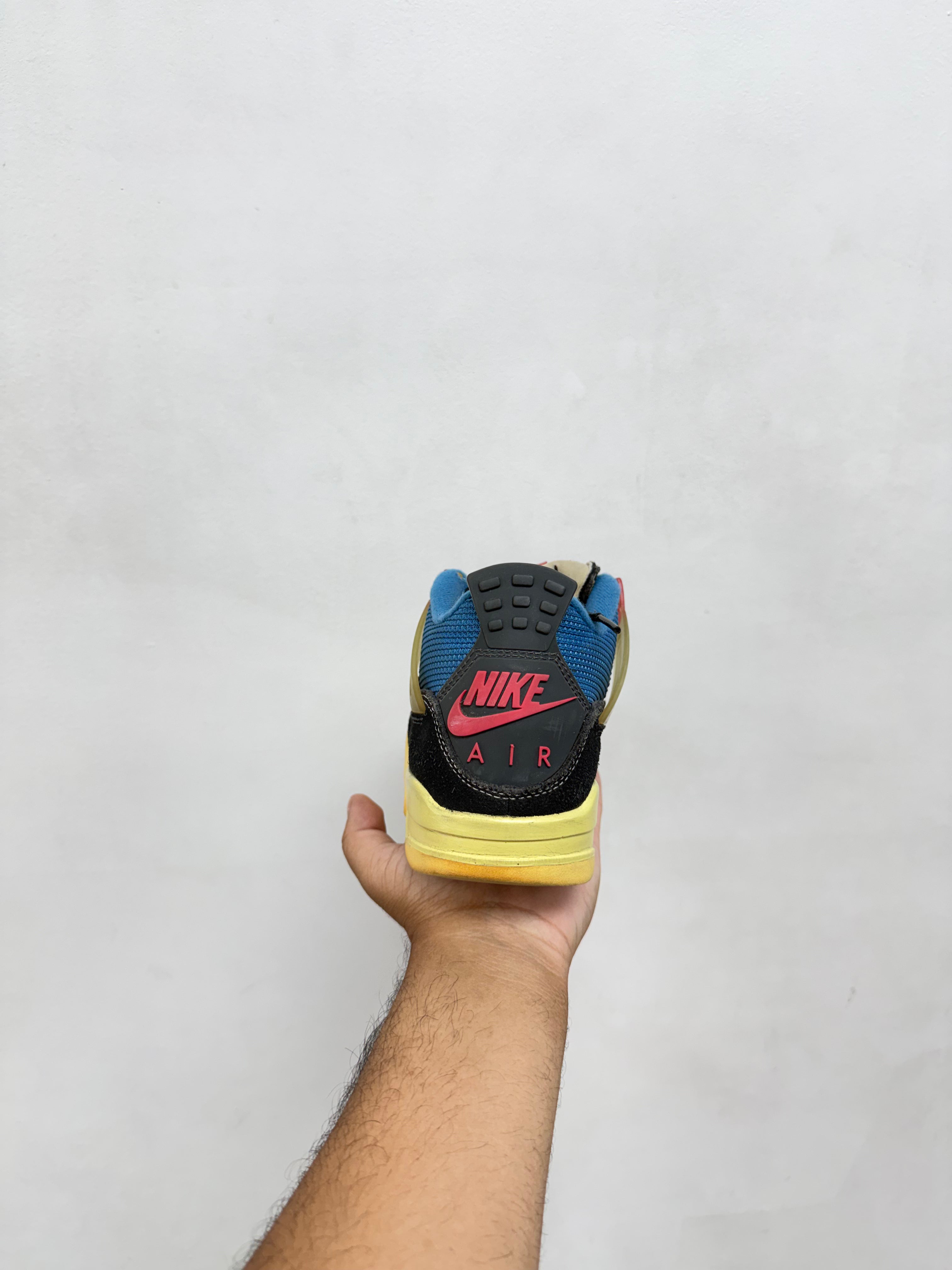 Jordan 4 x Union Noir Sneakers