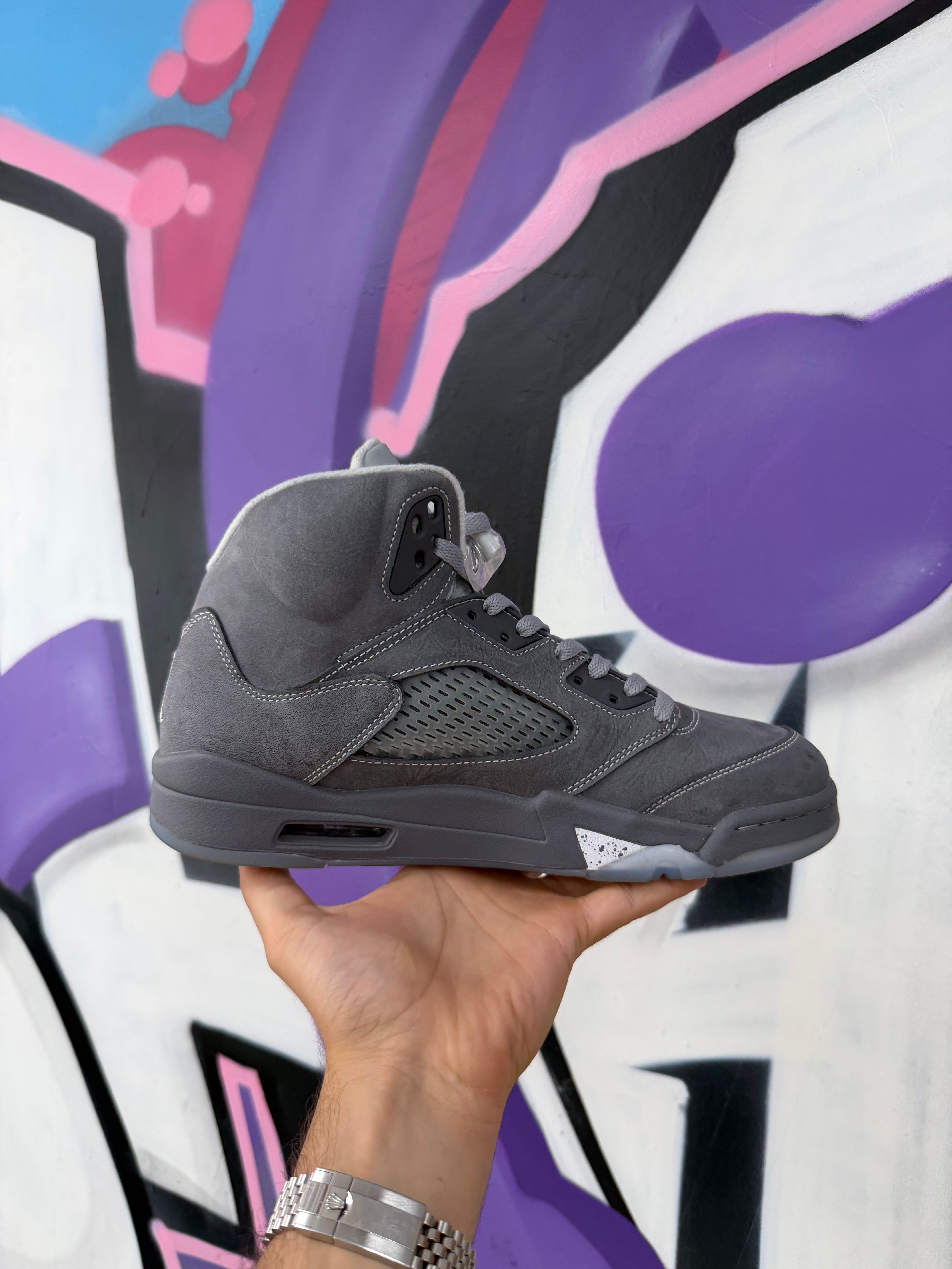 Jordan 5 Wolf Grey Sneakers