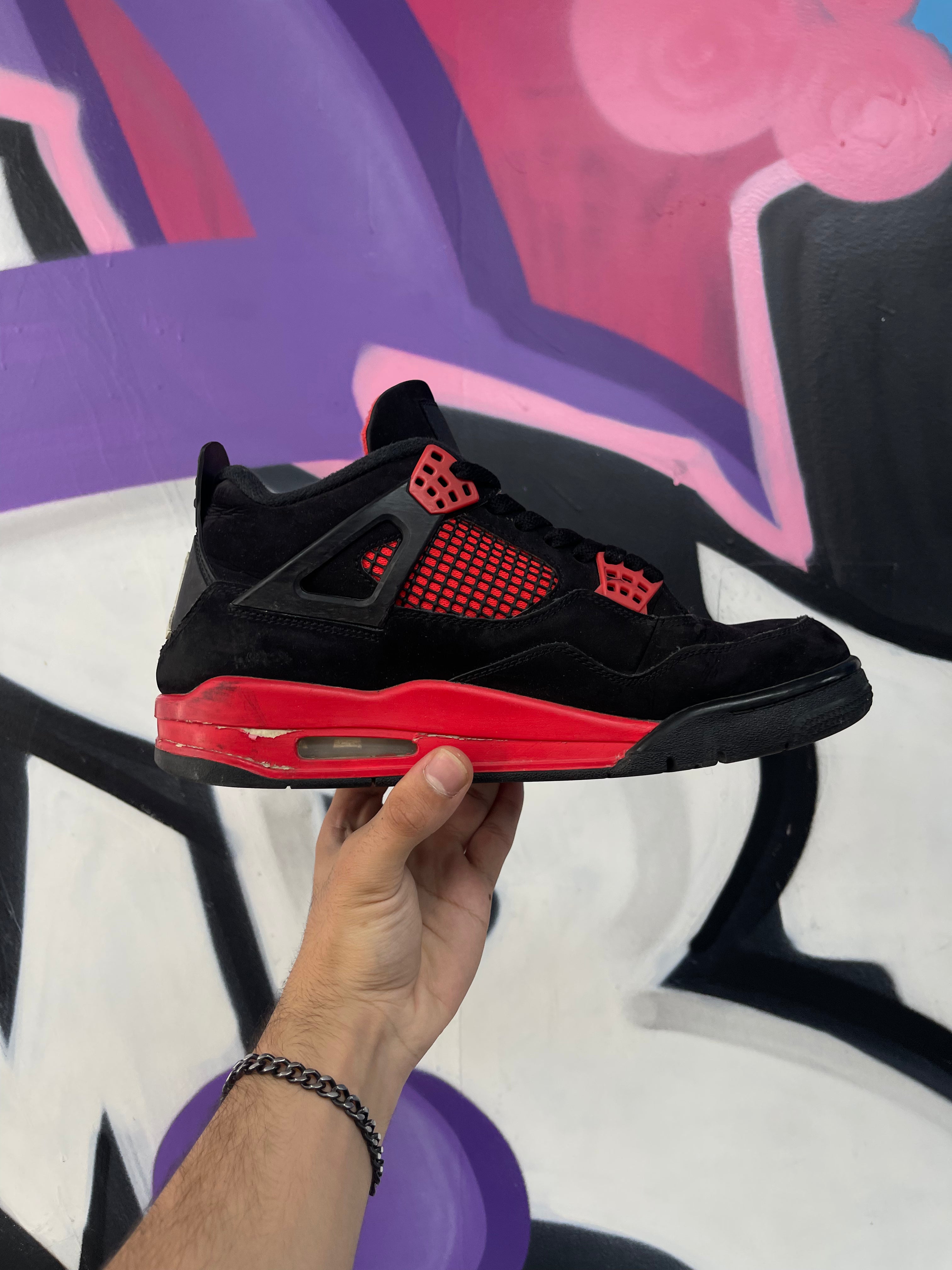 Jordan 4 Red Thunder Sneakers