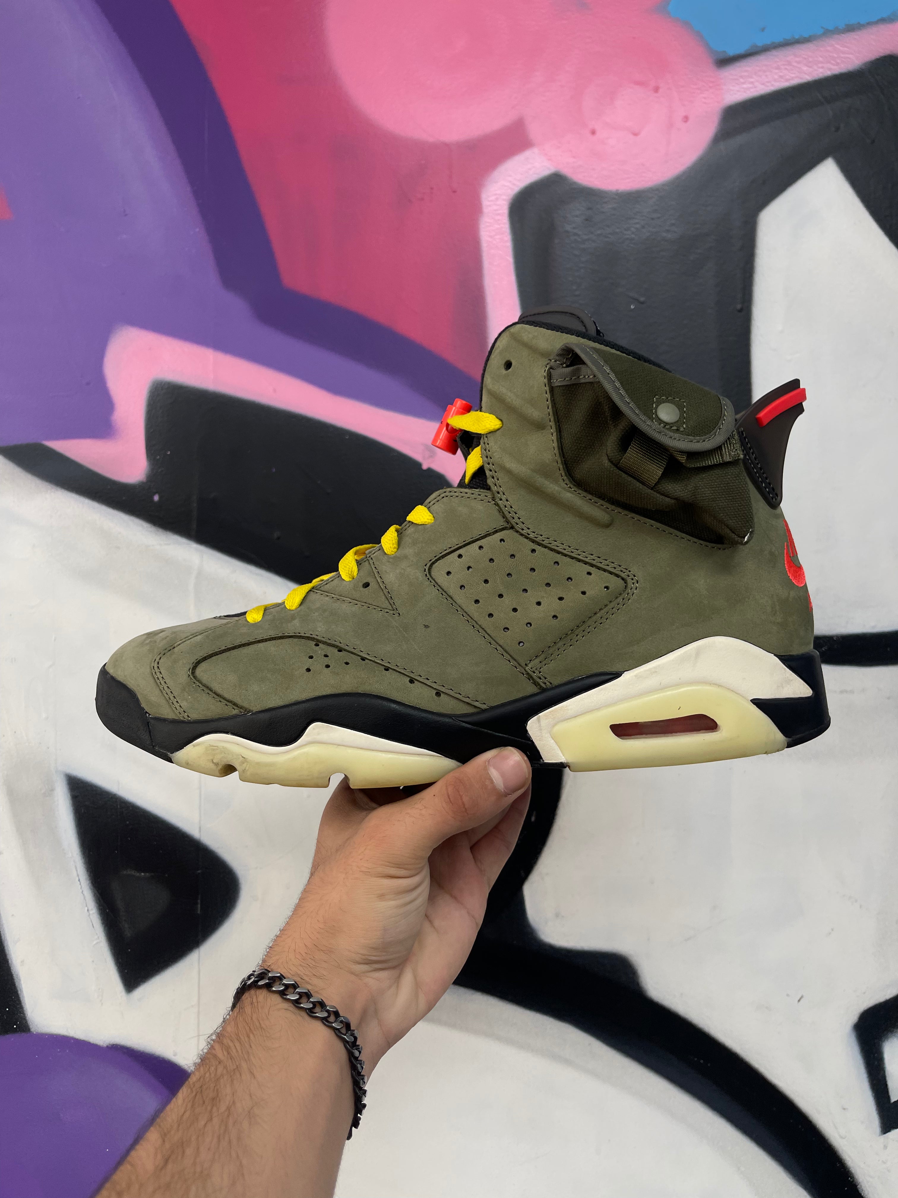 Jordan 6 Travis Scott Sneakers