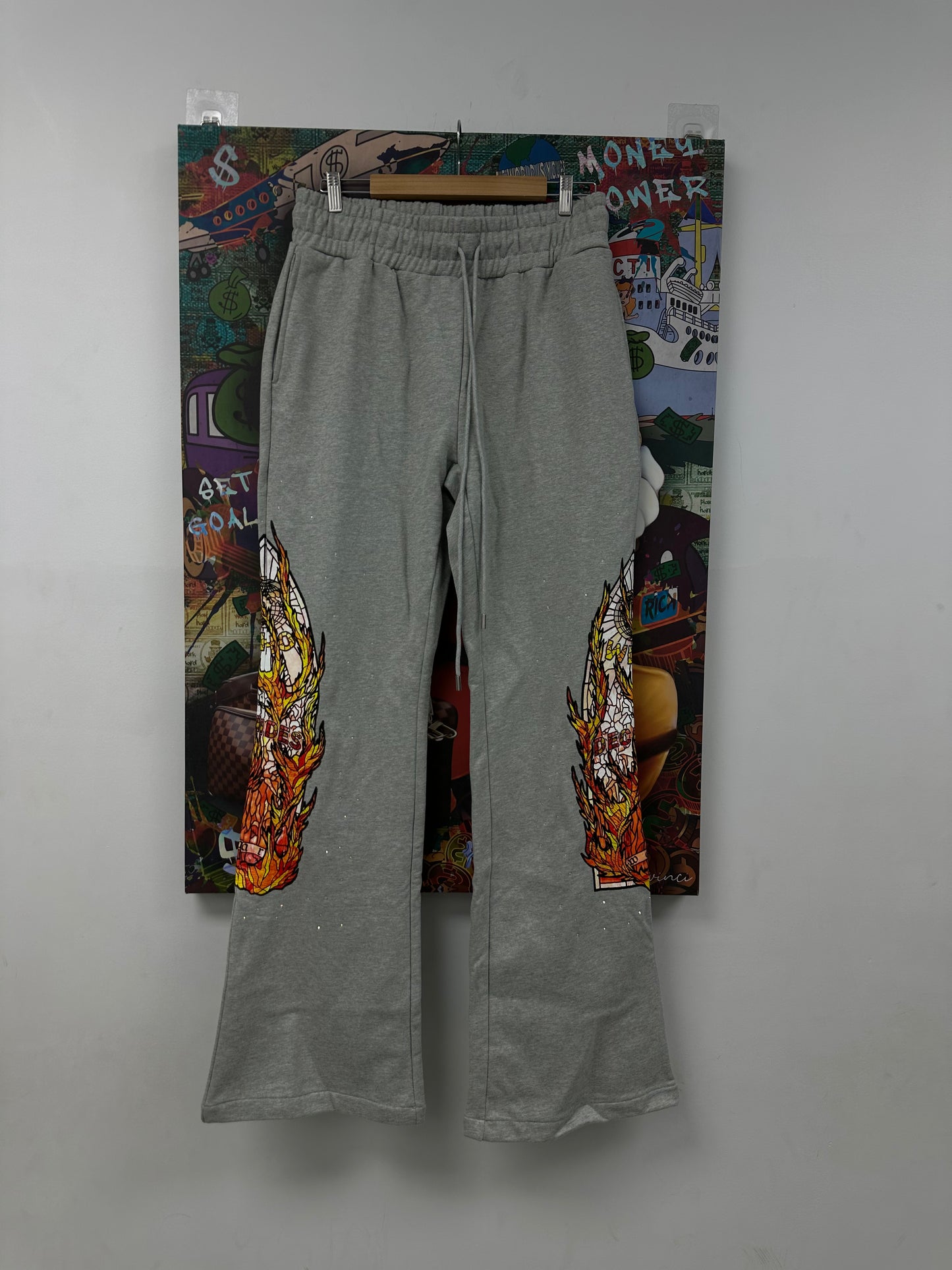 WDW Flames Glass Sweats Grey New 34 (Large) With Tags