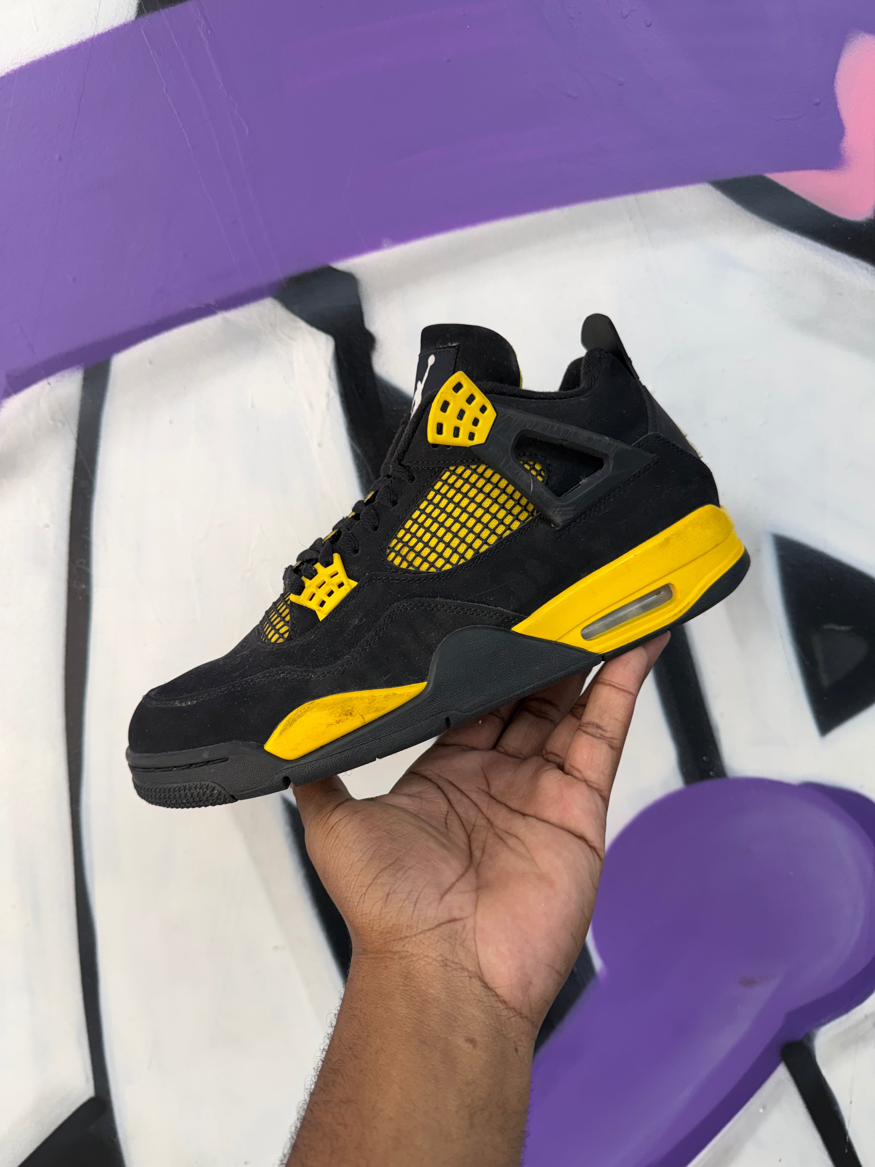 Jordan 4 Yellow Thunder Sneakers