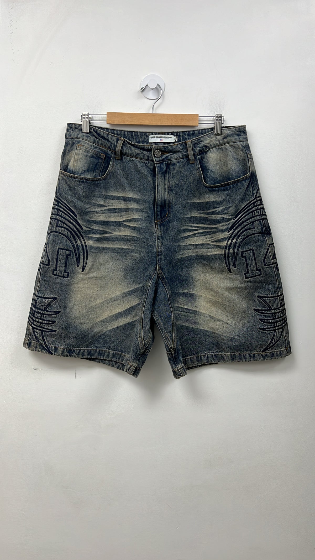 Vale Deep Wash Armored Jean Shorts
