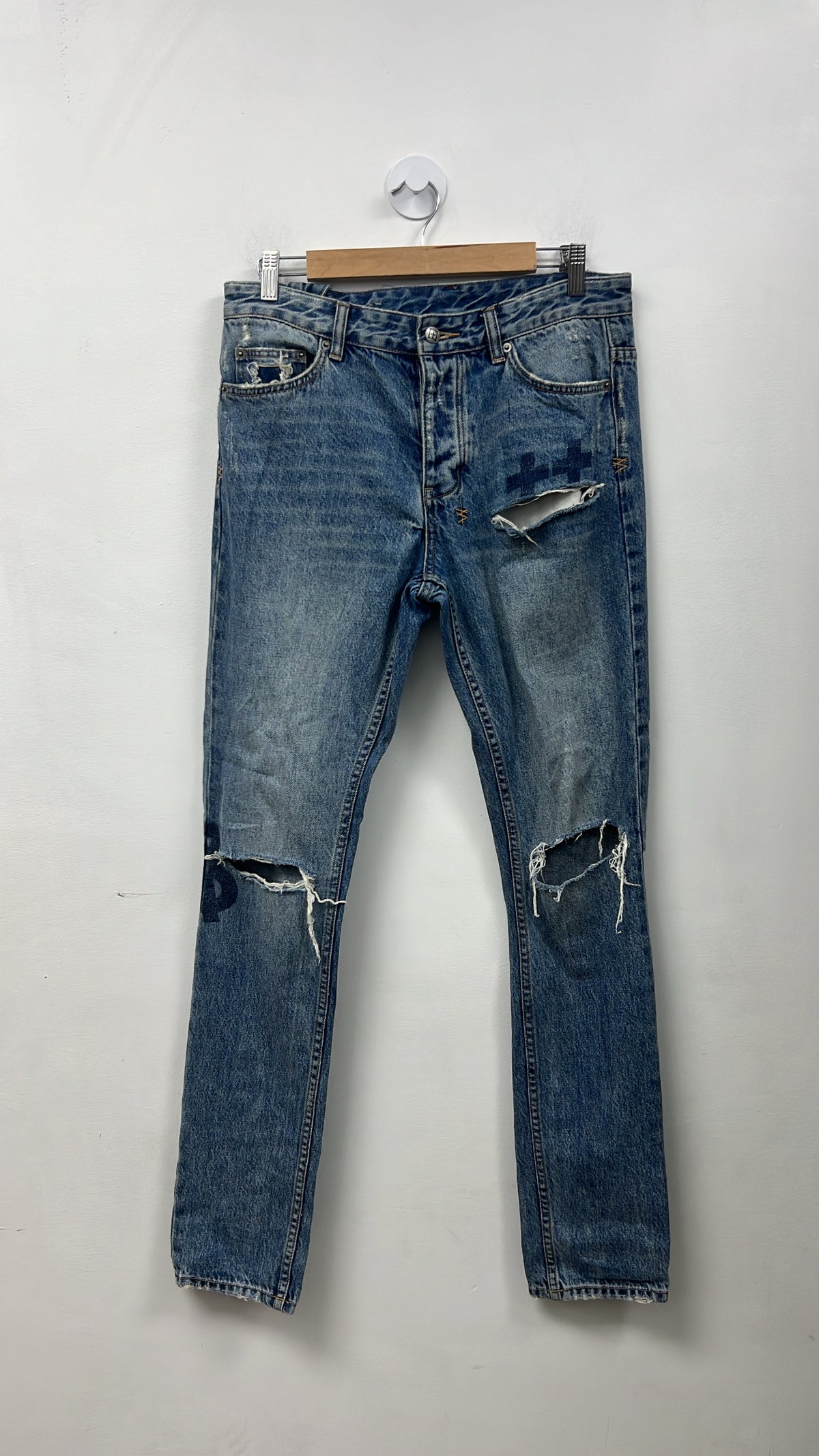 Ksubi Light Wash Knee Ripped Jeans