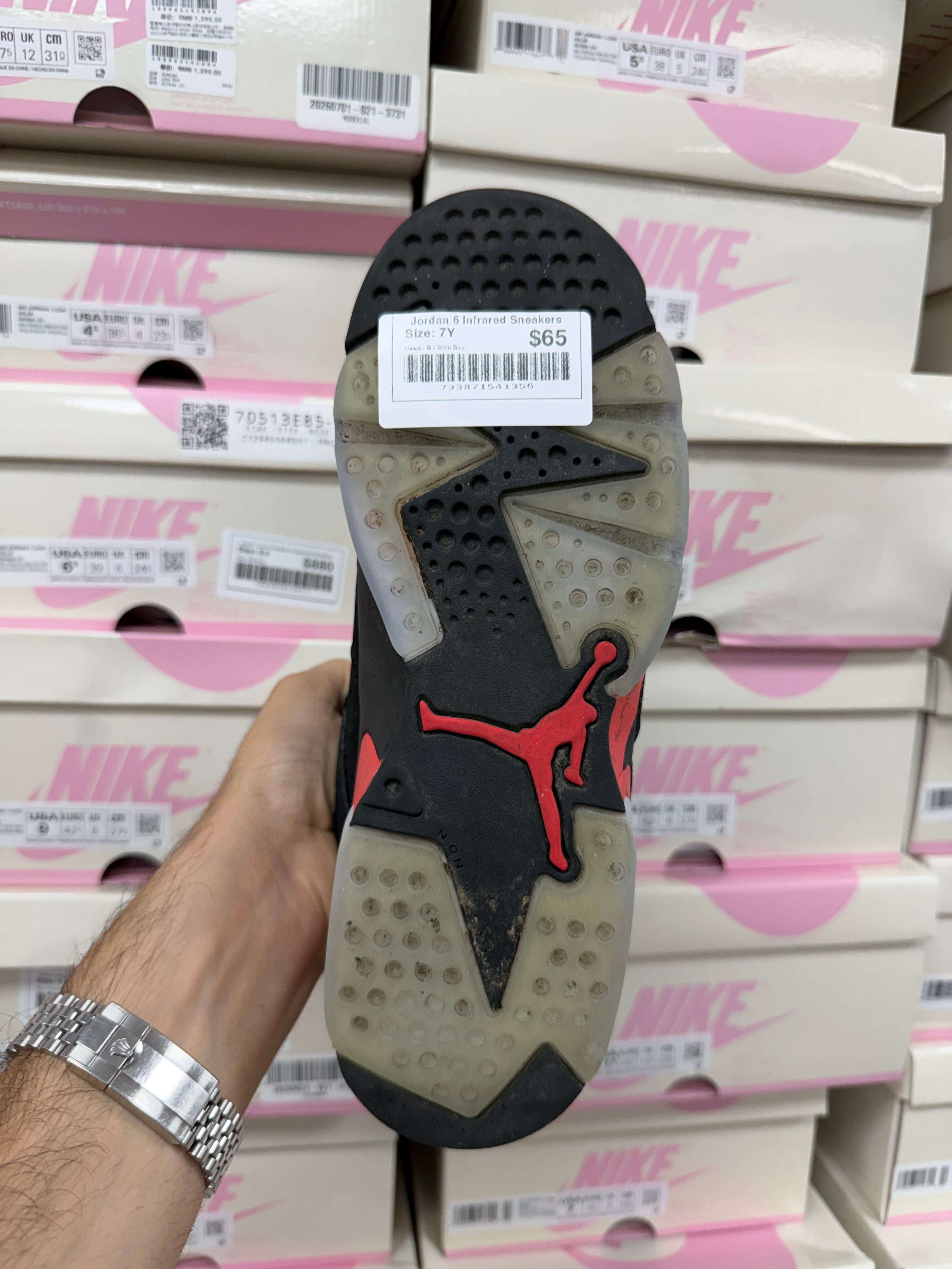 Jordan 6 Infrared Sneakers