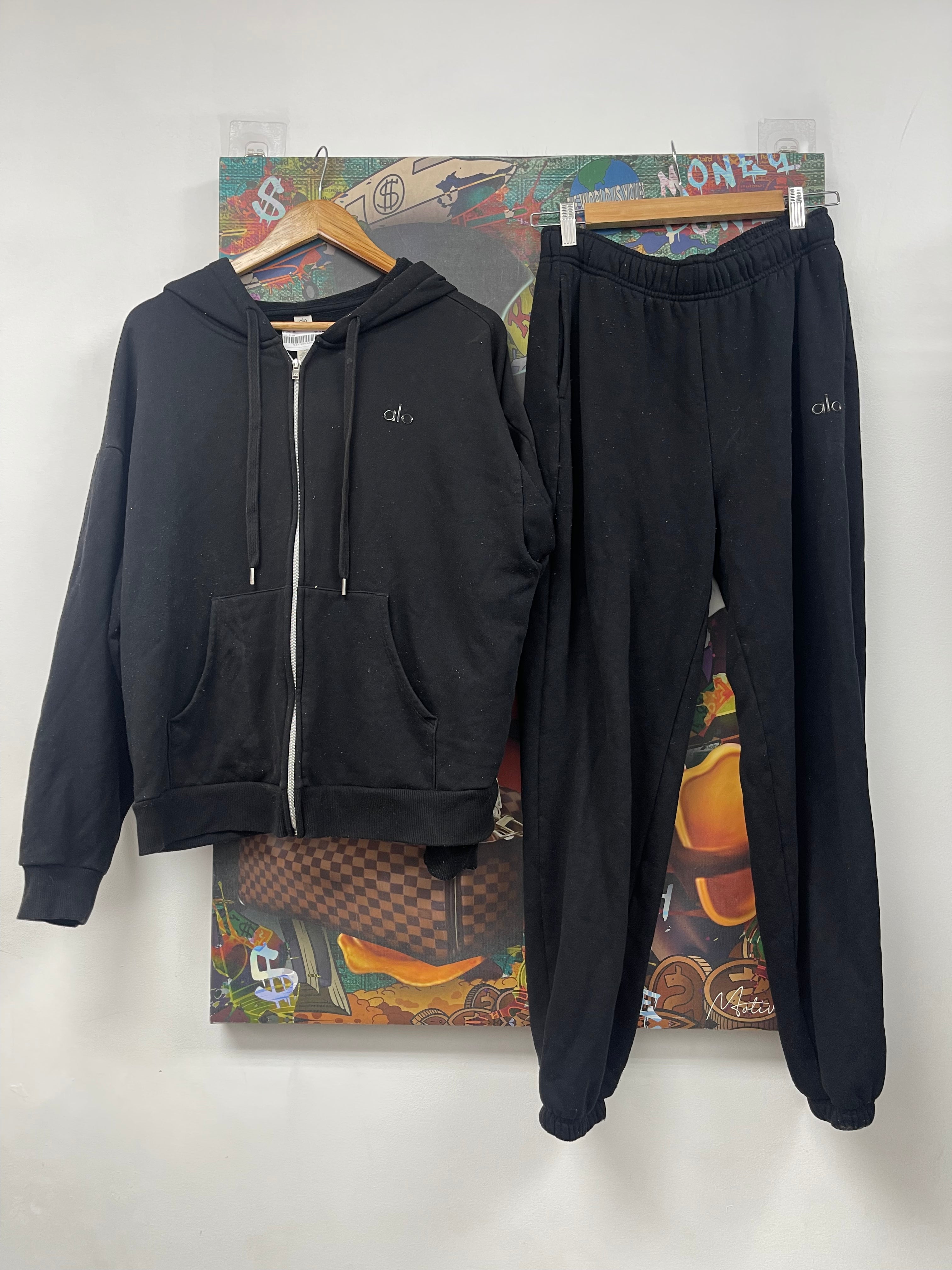 Alo Black Accolade Zip Up Sweatsuit