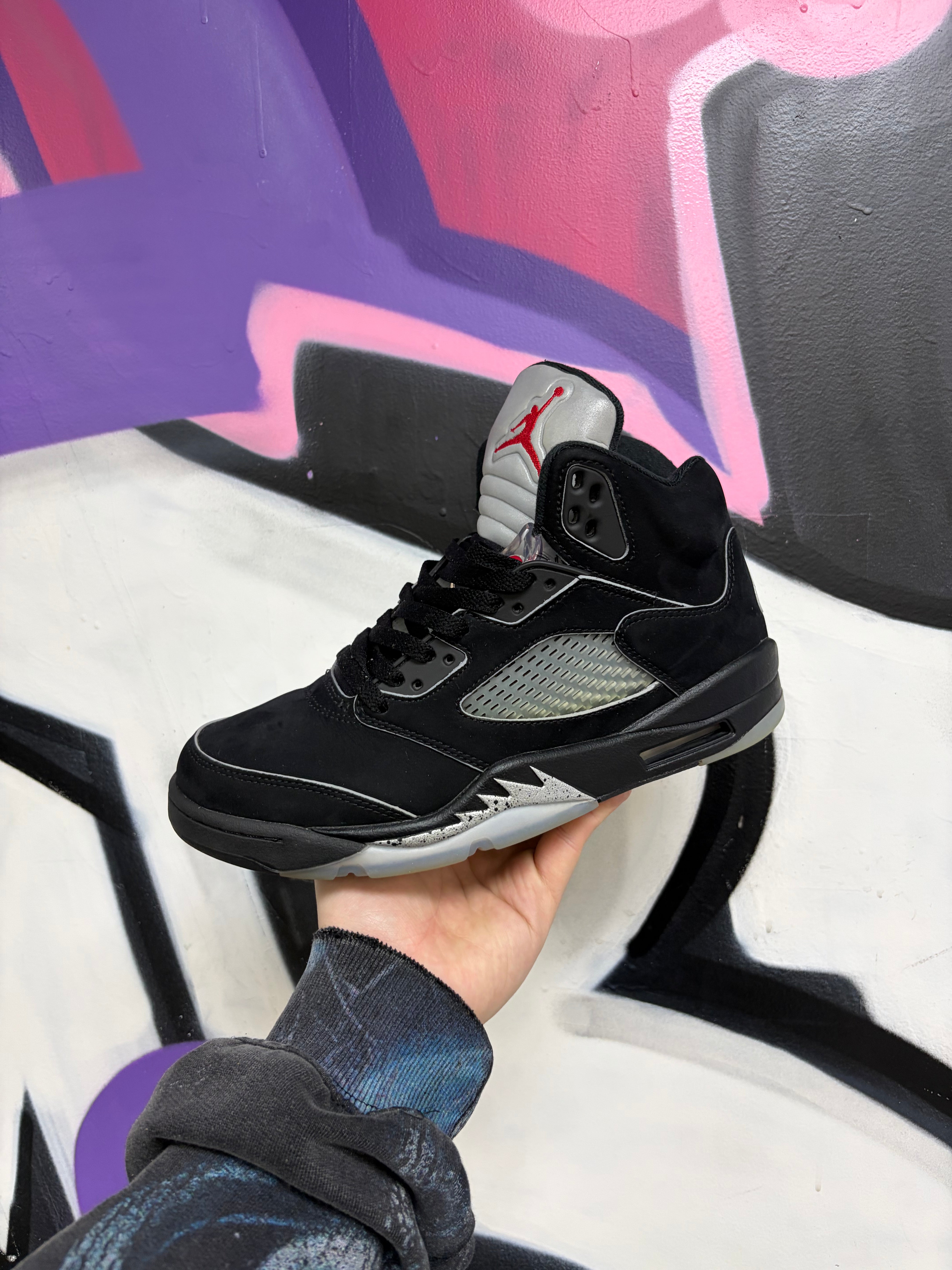 Jordan 5 Black Metallic Sneakers