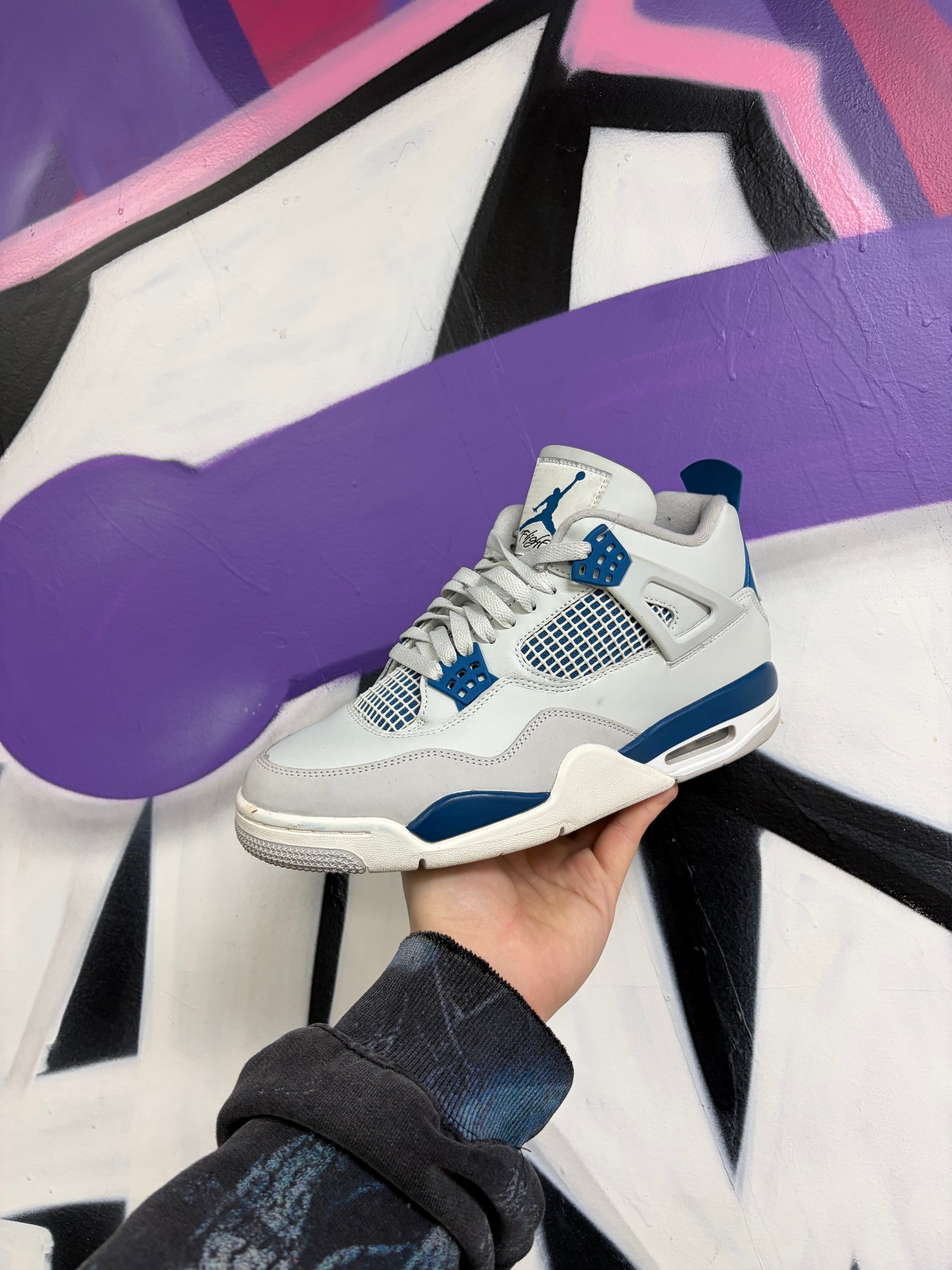 Jordan 4 Military Blue Sneakers